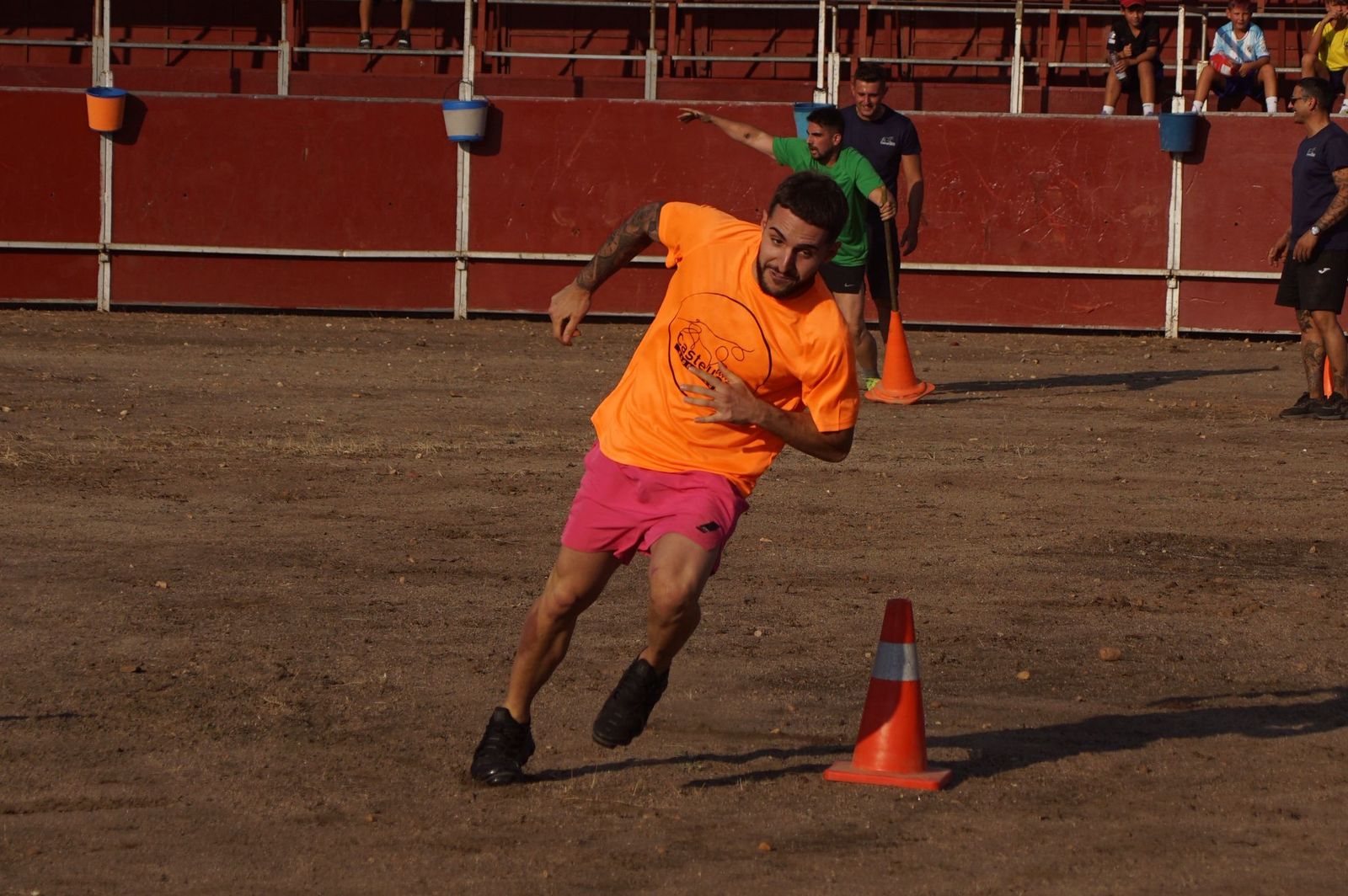 Santa Marta disfruta del Grand Prix con cientos de personas en la plaza de toros