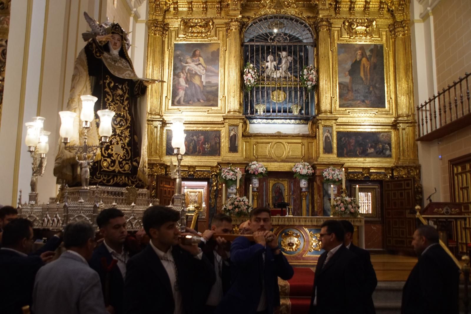Procesión del regreso a clausura de Santa Teresa de Jesús