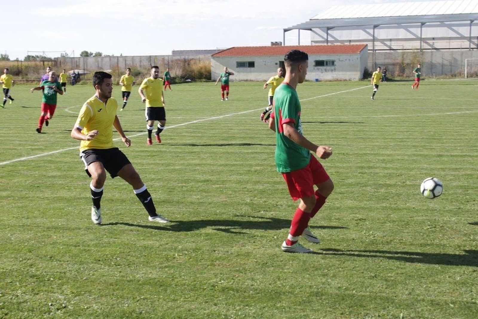 Los favoritos cumplen en la primera jornada del fútbol modesto