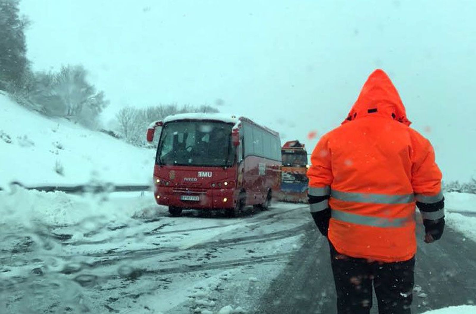 Ume quitanieves nieve temporal enero