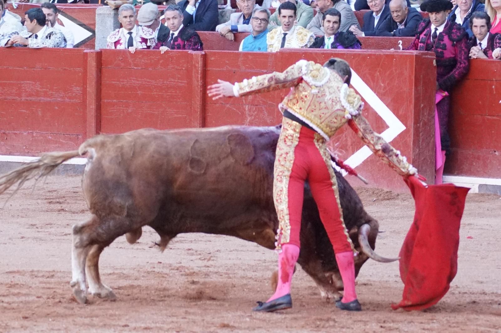 La corrida concurso para despedir la feria con Morante, Talavante y Borja Jiménez: imágenes de los mejores momentos en La Glorieta