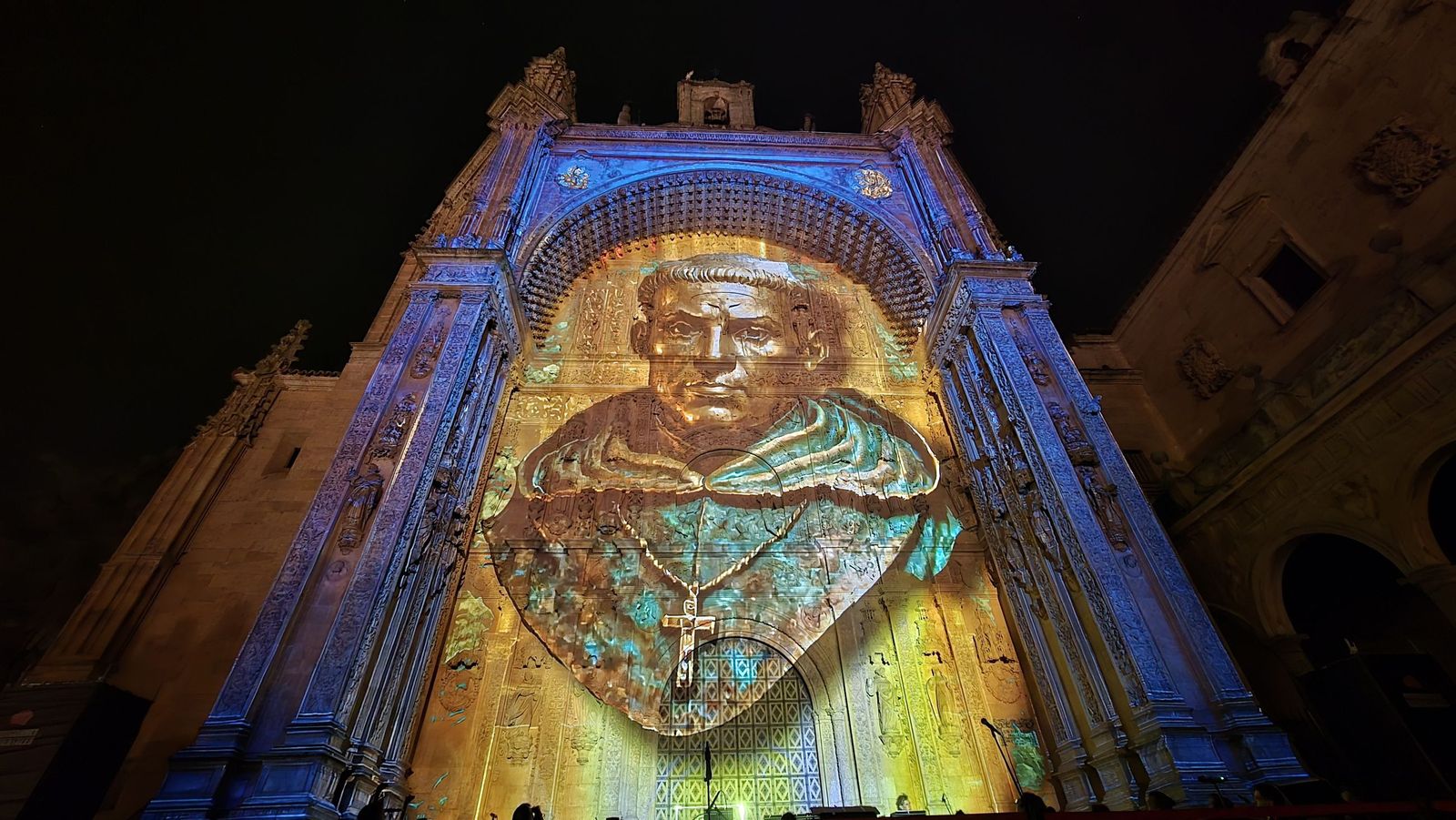 Videomapping en la fachada de la iglesia de San Esteban por la conmemoracion de el V Centenario de la Escuela de Salamanca