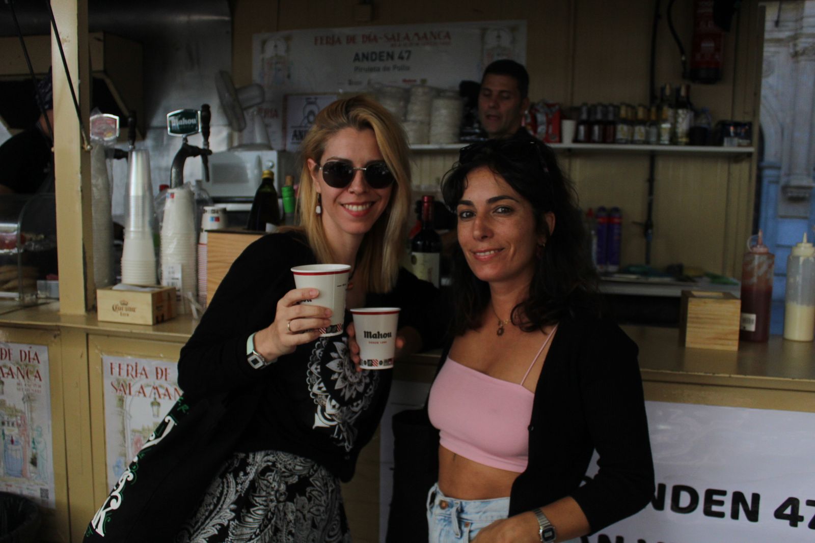 Ambiente en la Feria de Día en el mediodía de este jueves