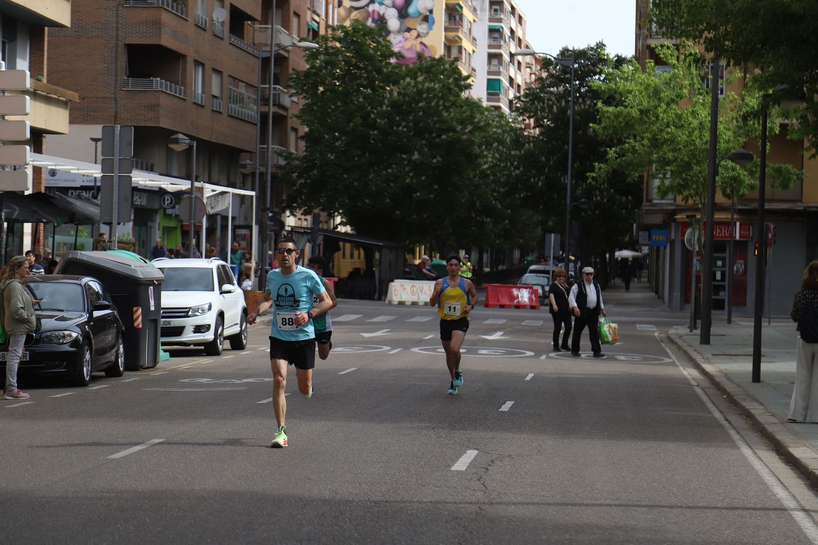 Carrera y marcha por el Día de Castilla y León en Zamora