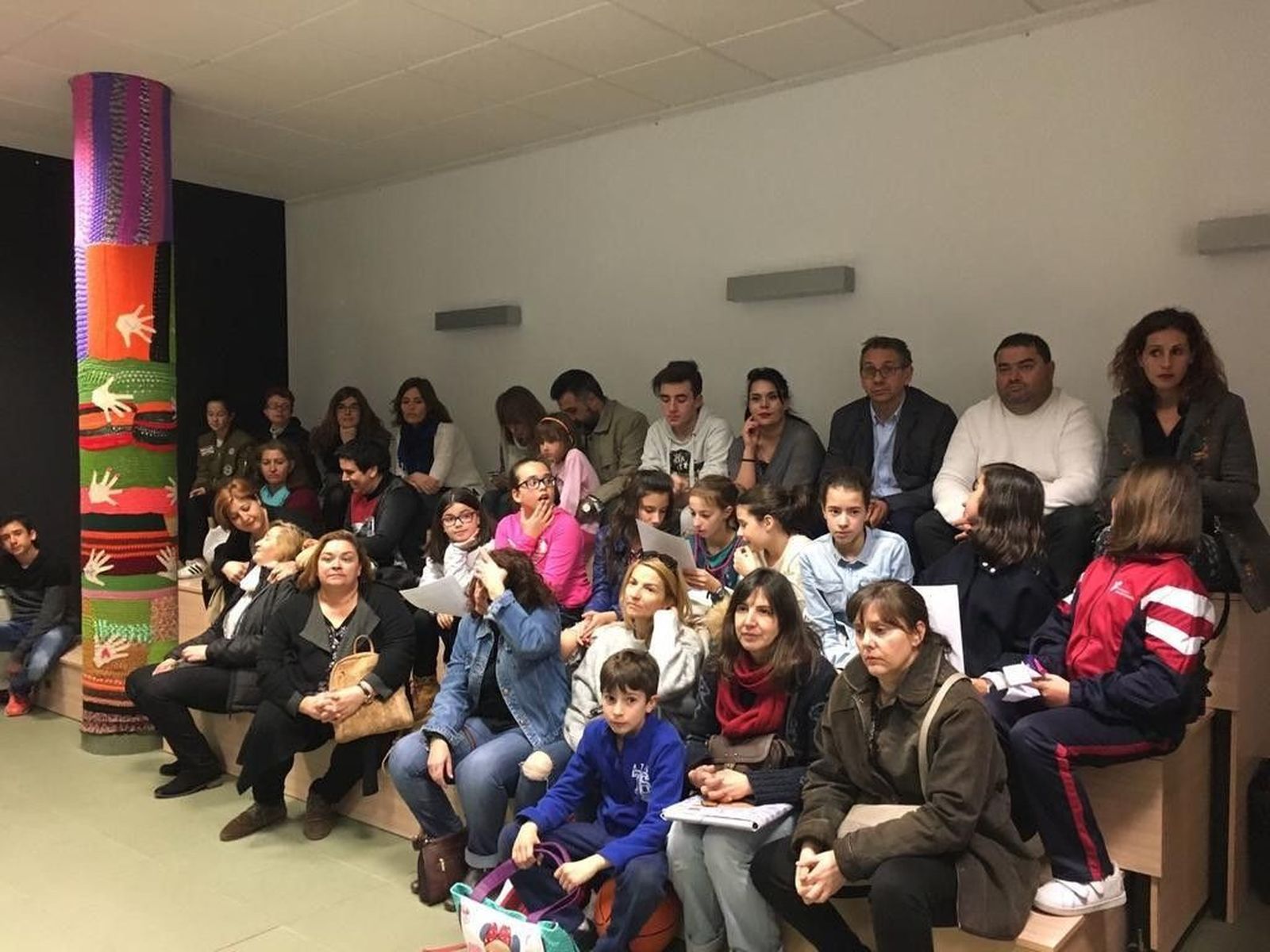 Villamayor se llena de reivindicaciones en el Día Internacional de la Mujer 