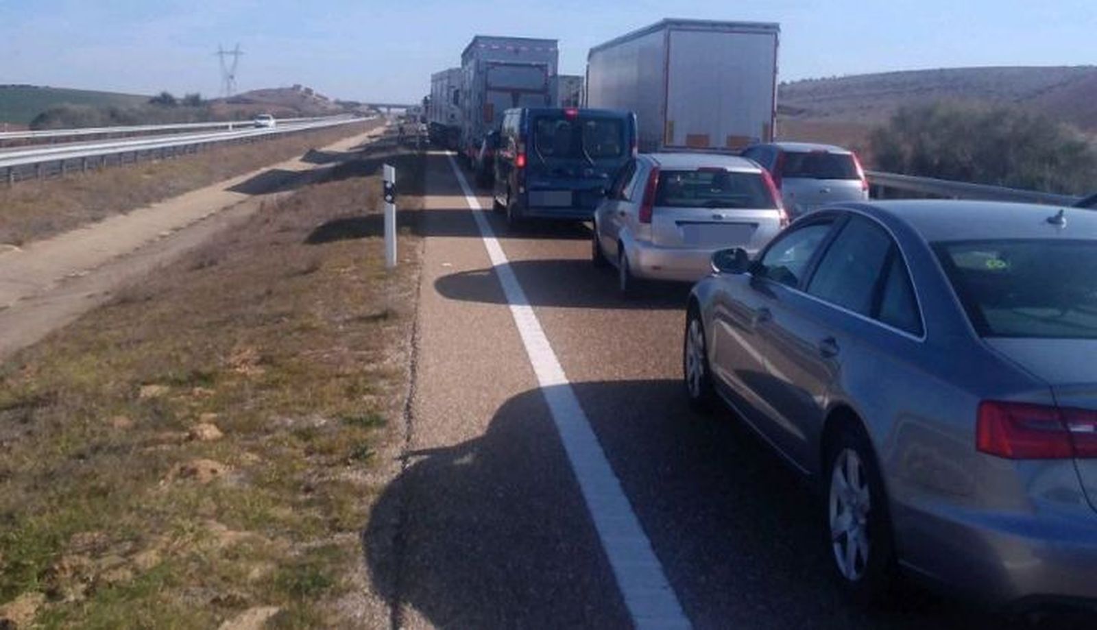 retenciones-en-la-a-11-a-la-altura-de-coreses-por-el-accidente-radar-zamora-1-728x418