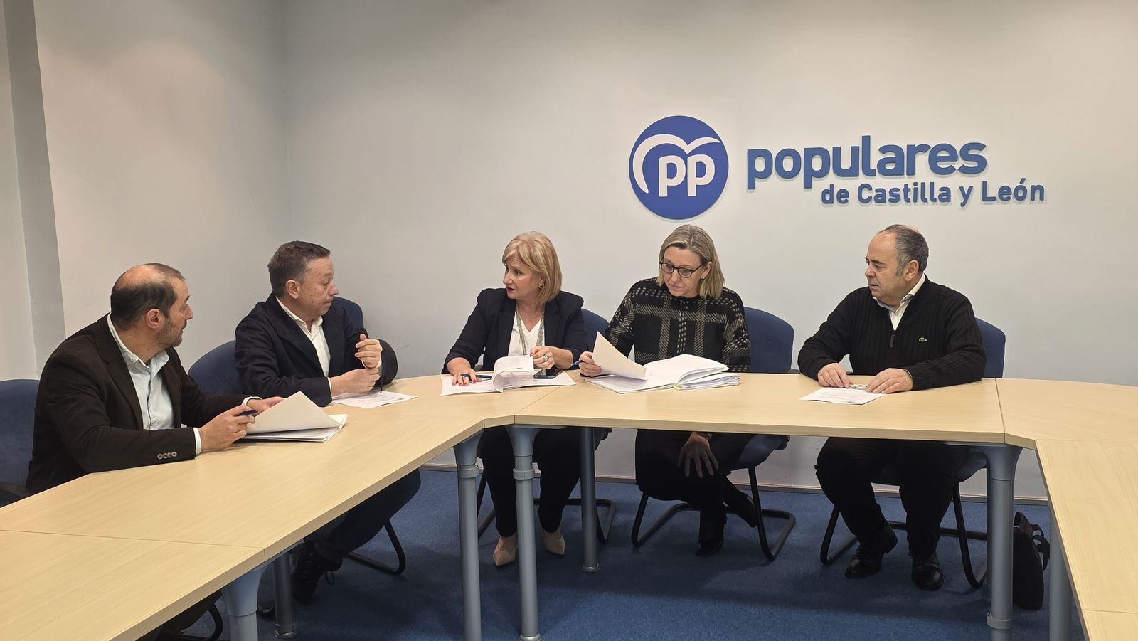 La reunión entre el PP de Castilla y León y Conferco