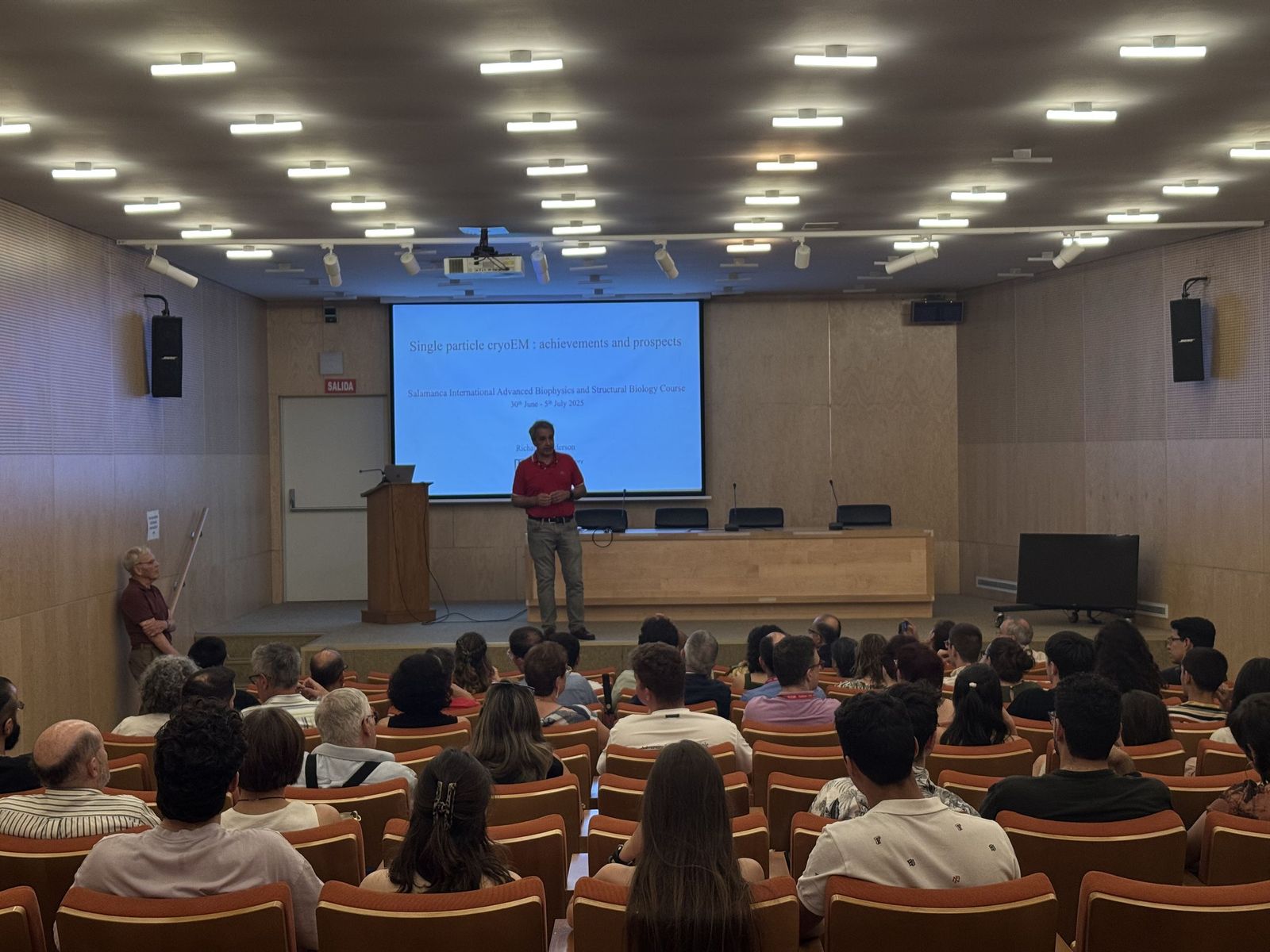 Richards Henderson, premio Nobel, visita Salamanca I Curso Internacional avanzado en Biofísica y Biología Estructural (BiophySAL)