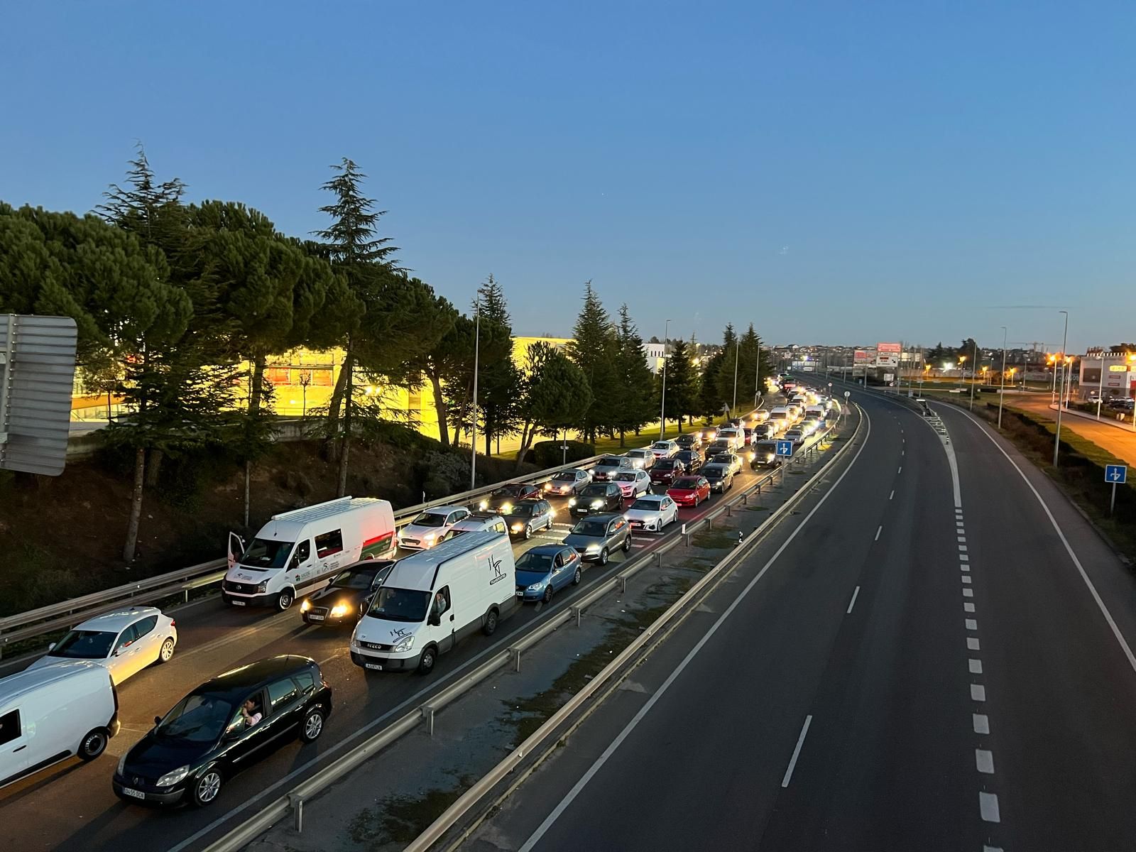 Las retenciones continúan en la A-50. Foto S24H
