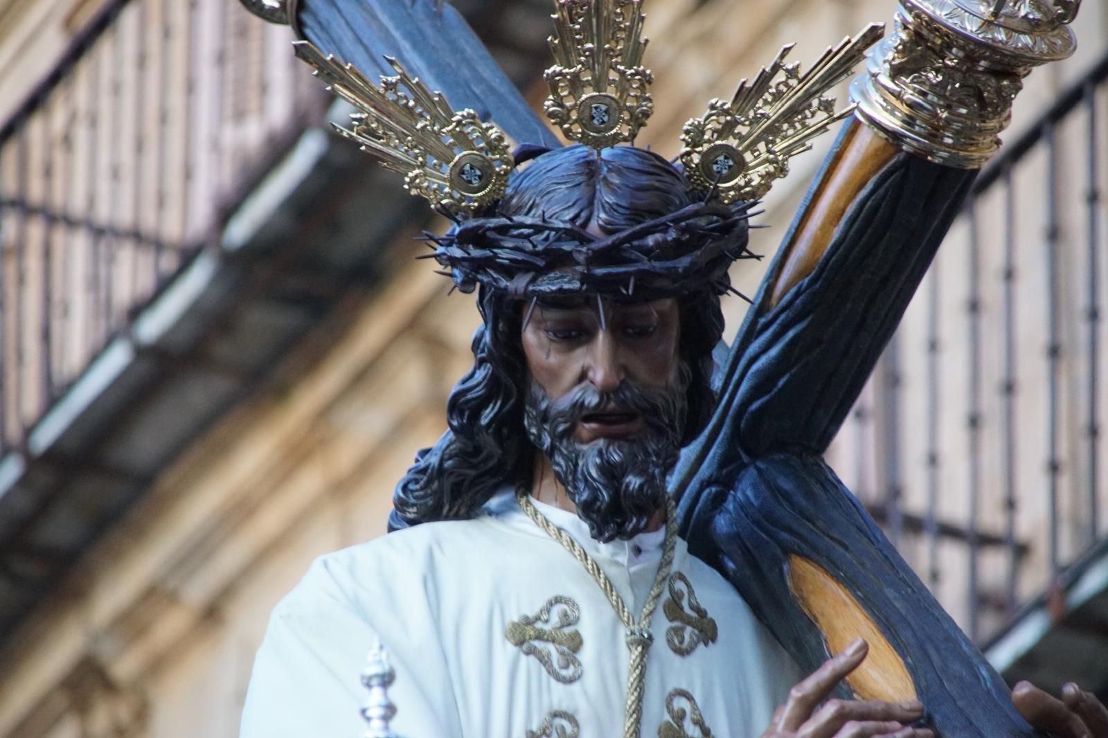 Las imágenes de la emotiva procesión de la Dominicana sin el Cristo de la Buena Muerte (10).jpeg