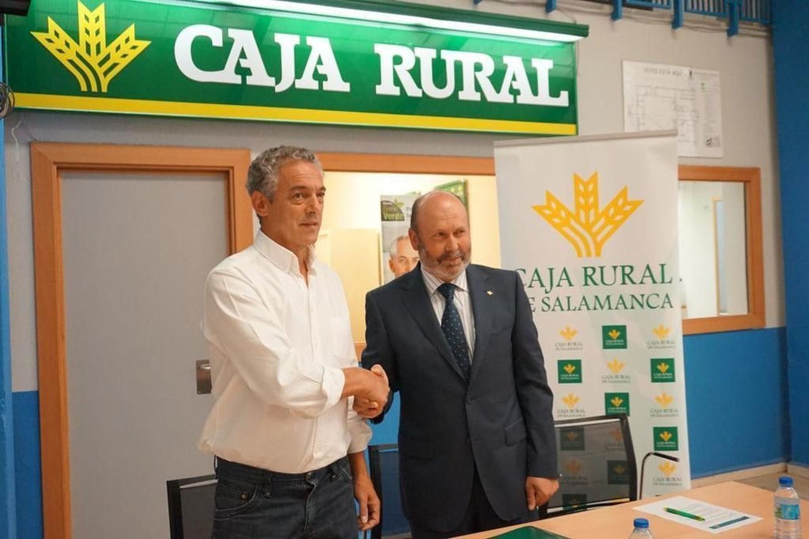 Caja Rural permitirá ganar presencia a los ganaderos de Charolés