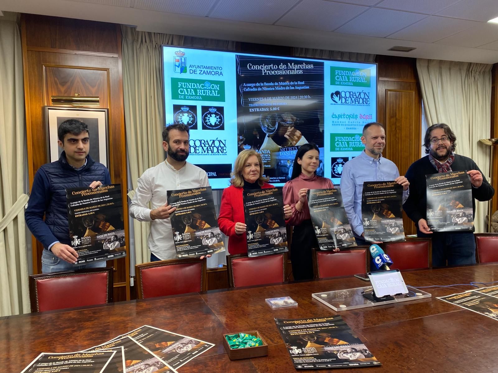 Un instante de la rueda de prensa