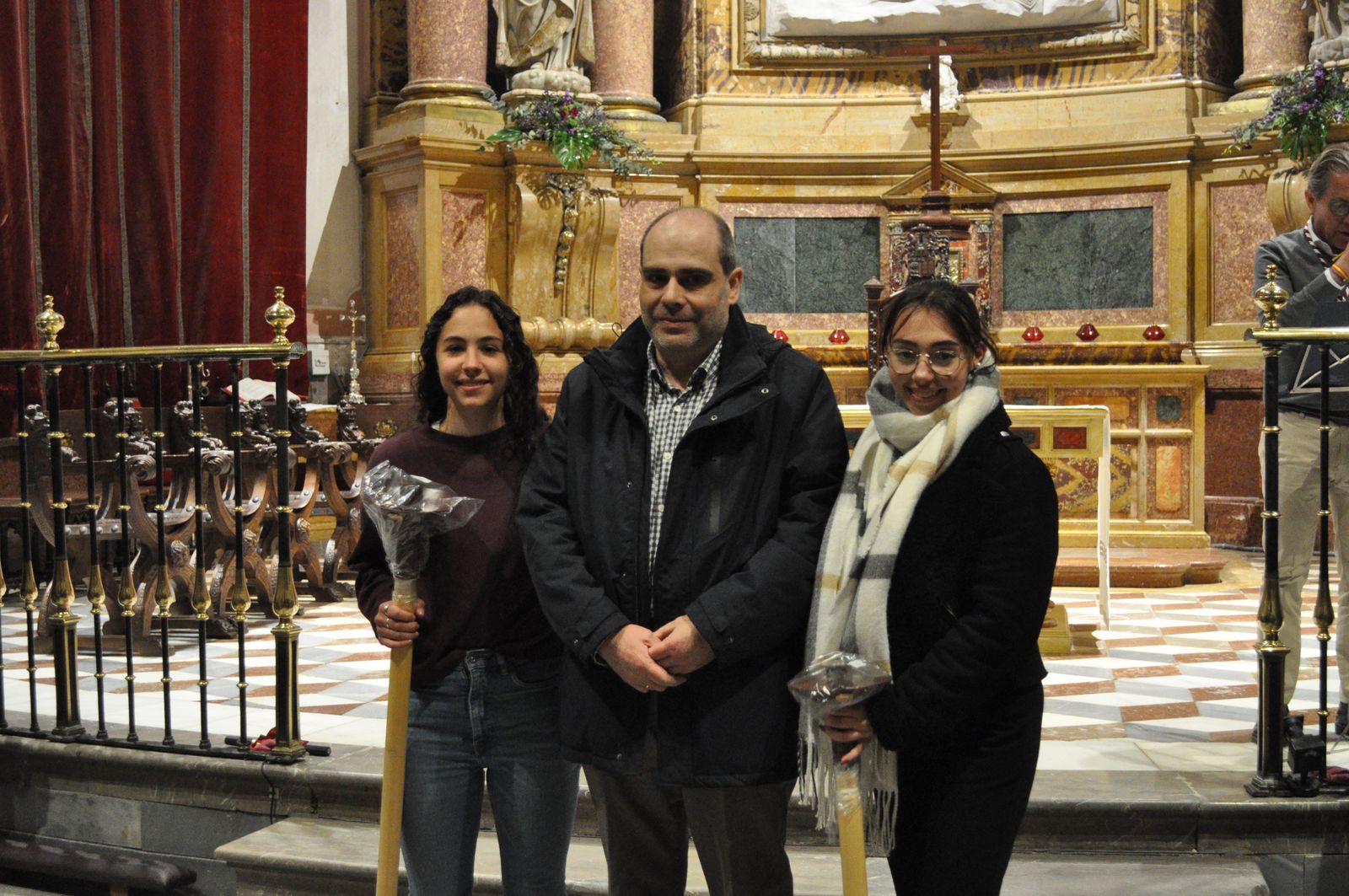 entrada-de-nuevos-hermanos-y-reconocimiento-a-mayordomos-de-la-cofradia-del-silencio-2023-28