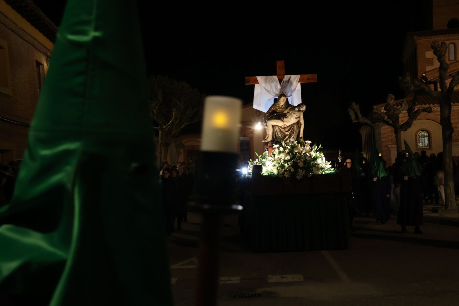 Revive en imágenes la procesión del Silencio en Villalpando