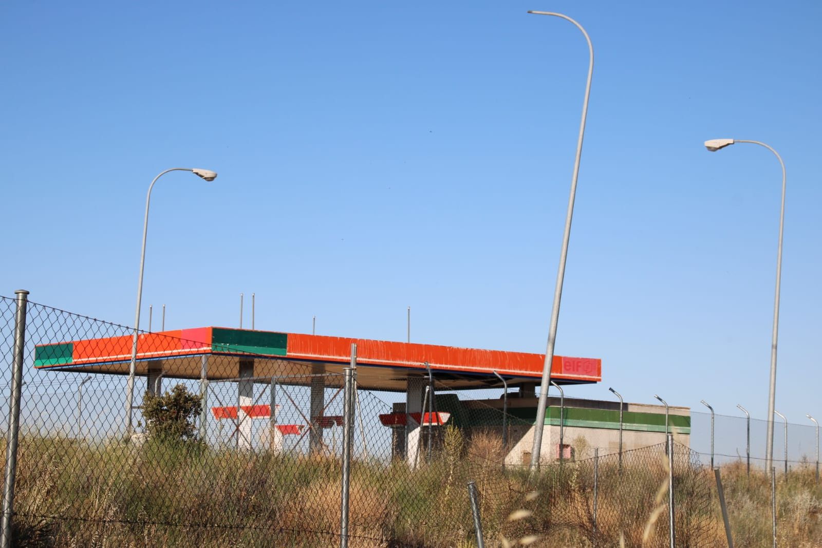 gasolinera abandonada despoblación. Foto S24H gasolinera abandonada despoblación. Foto S24H