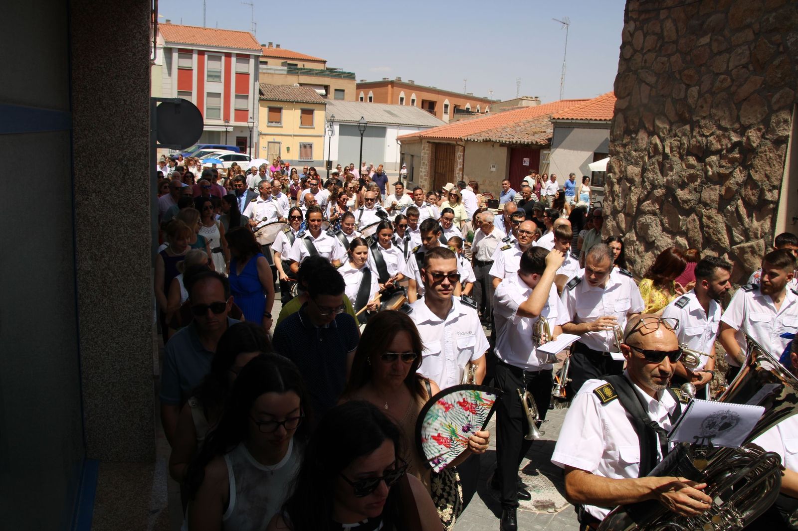 Procesión en honor al Cristo de las Batallas en Castellanos de Moriscos