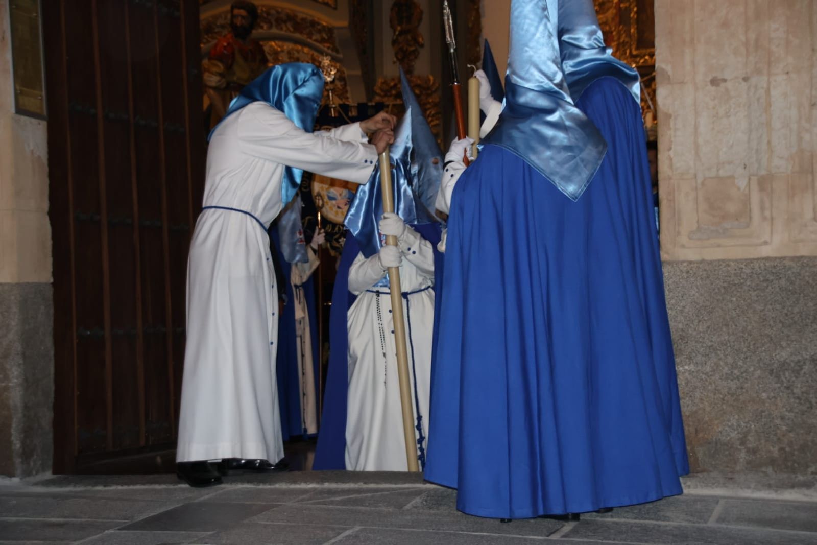 fcf0b66a-39d4-4209-b544-ebf9b177c142