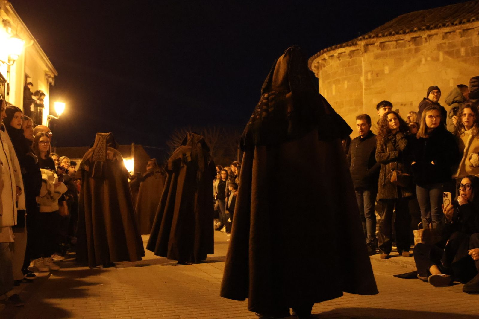 GALERÍA | Revive en imágenes la procesión de las Capas Pardas