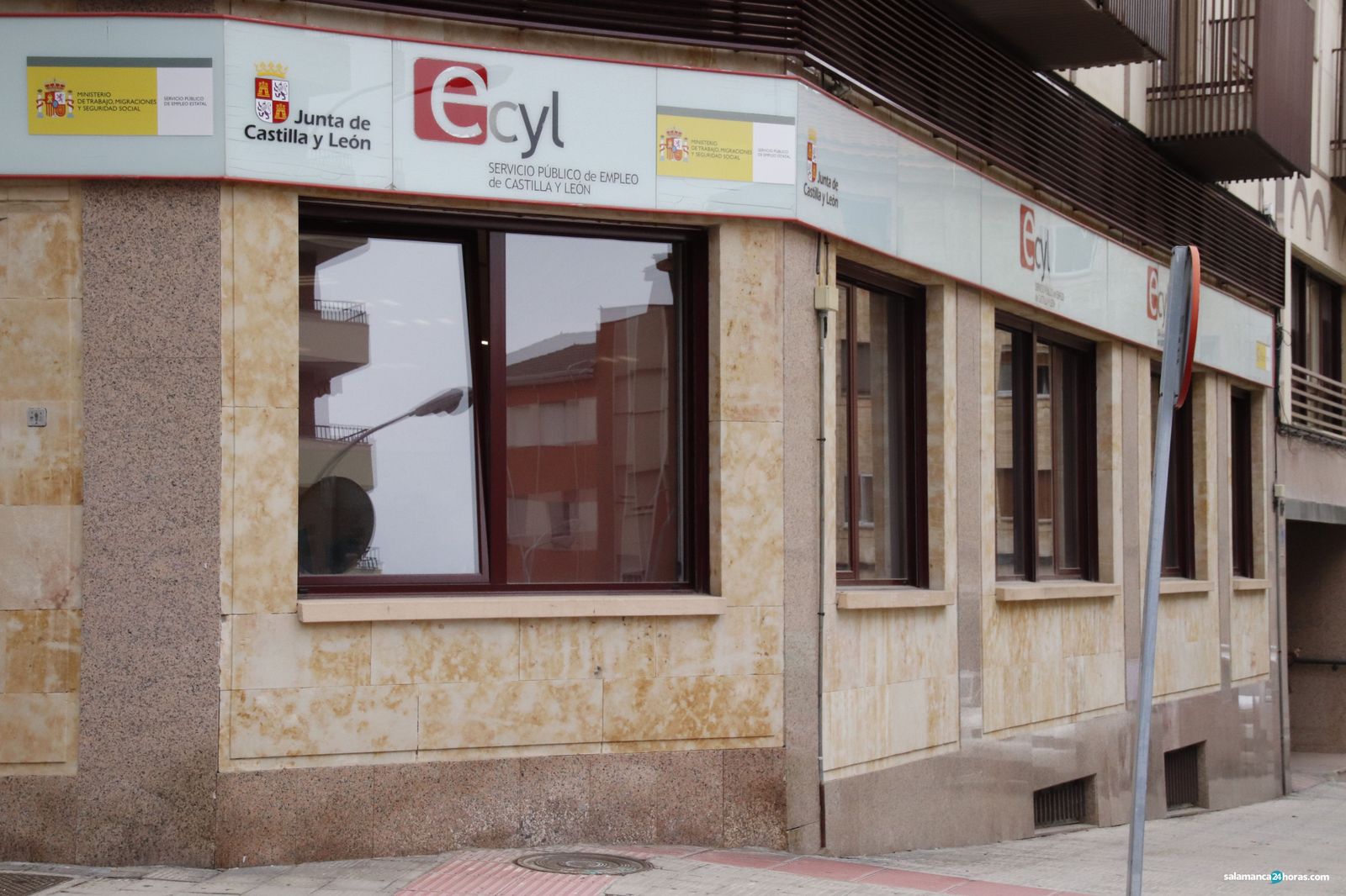 Oficina de empleo (5)