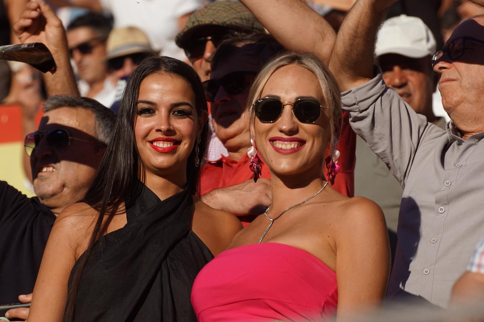 Así ha vivido la afición de La Glorieta el primer cartel de figuras de la feria: imágenes del ambiente en los tendidos y en el patio de cuadrillas