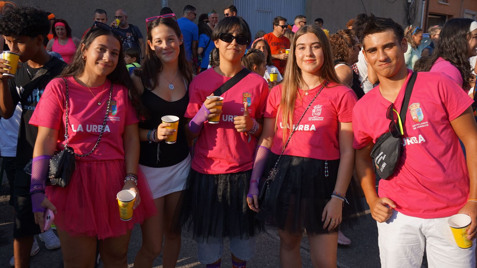 desfile-de-penas-en-castellanos-de-moriscos-28