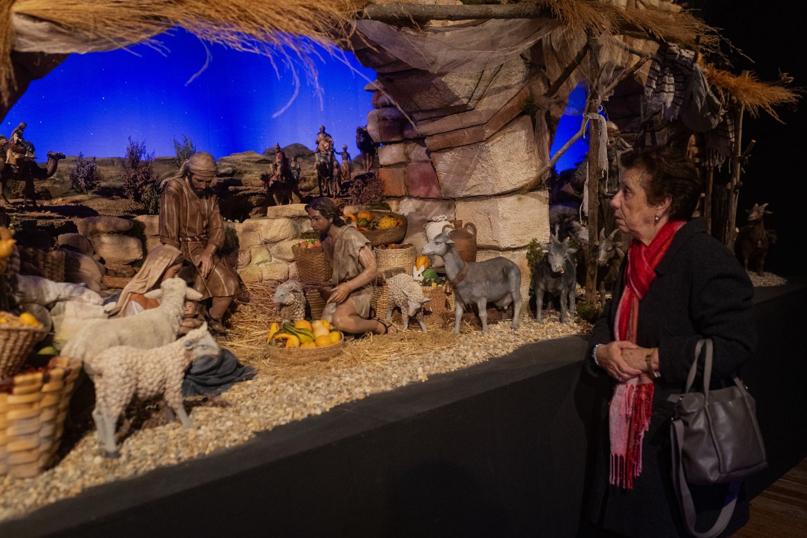 Imagen de un belén instalado en la capital