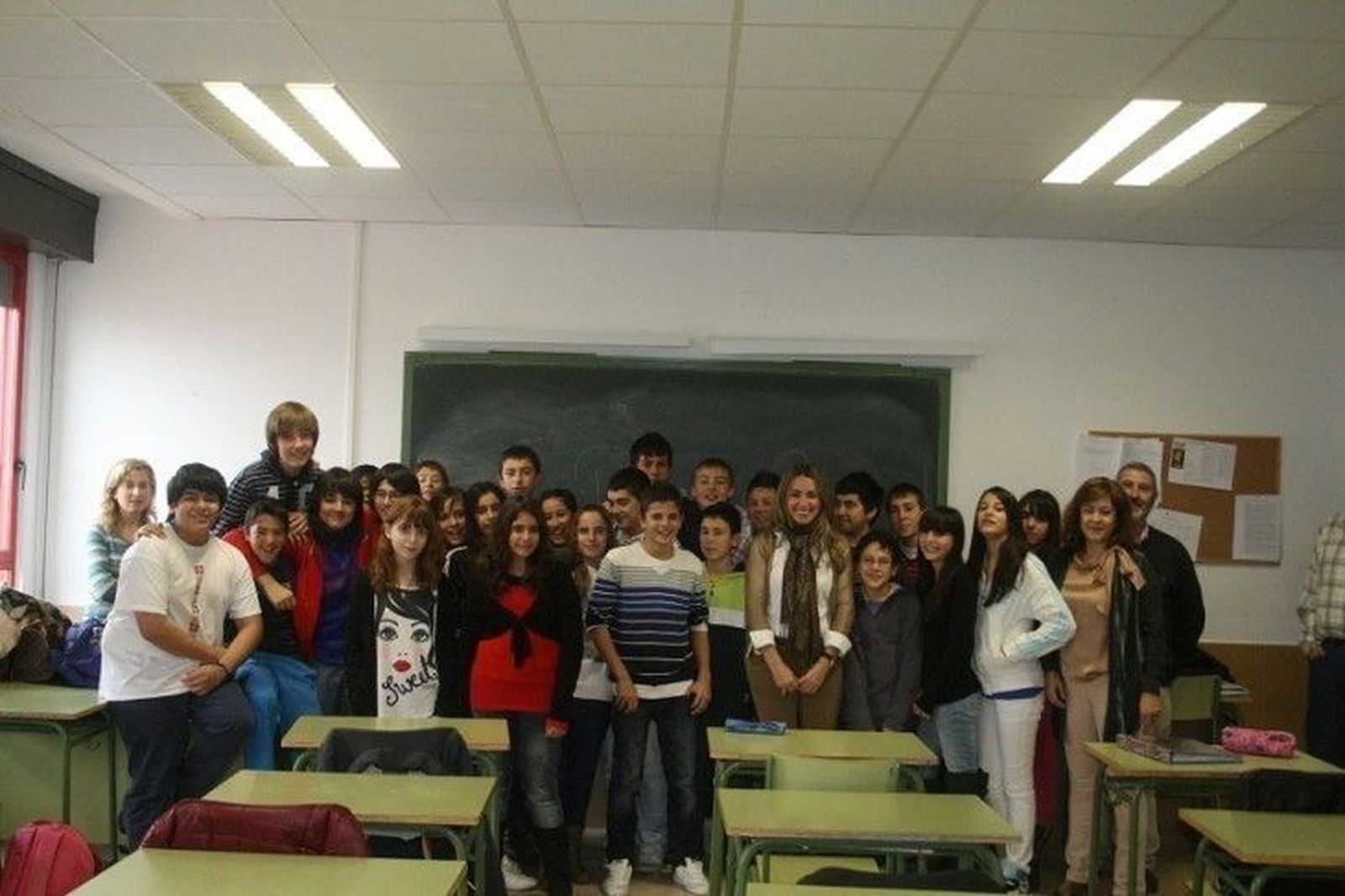 Familia informa a padres y alumnos a identificar y combatir los trastornos alimentarios