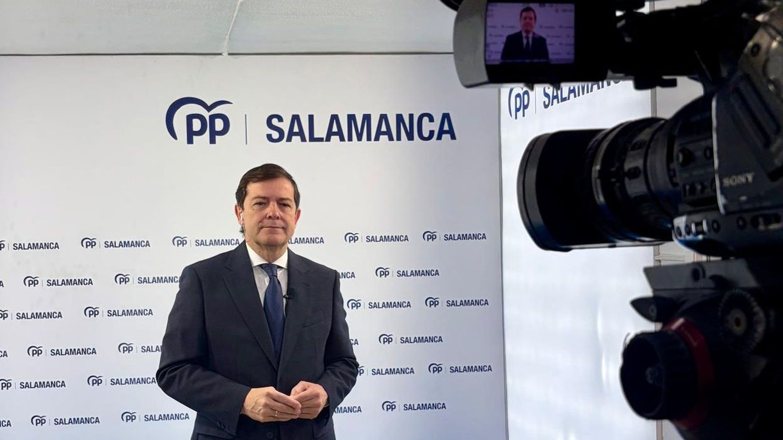 Alfonso Fernández Mañueco durante una intervención televisiva