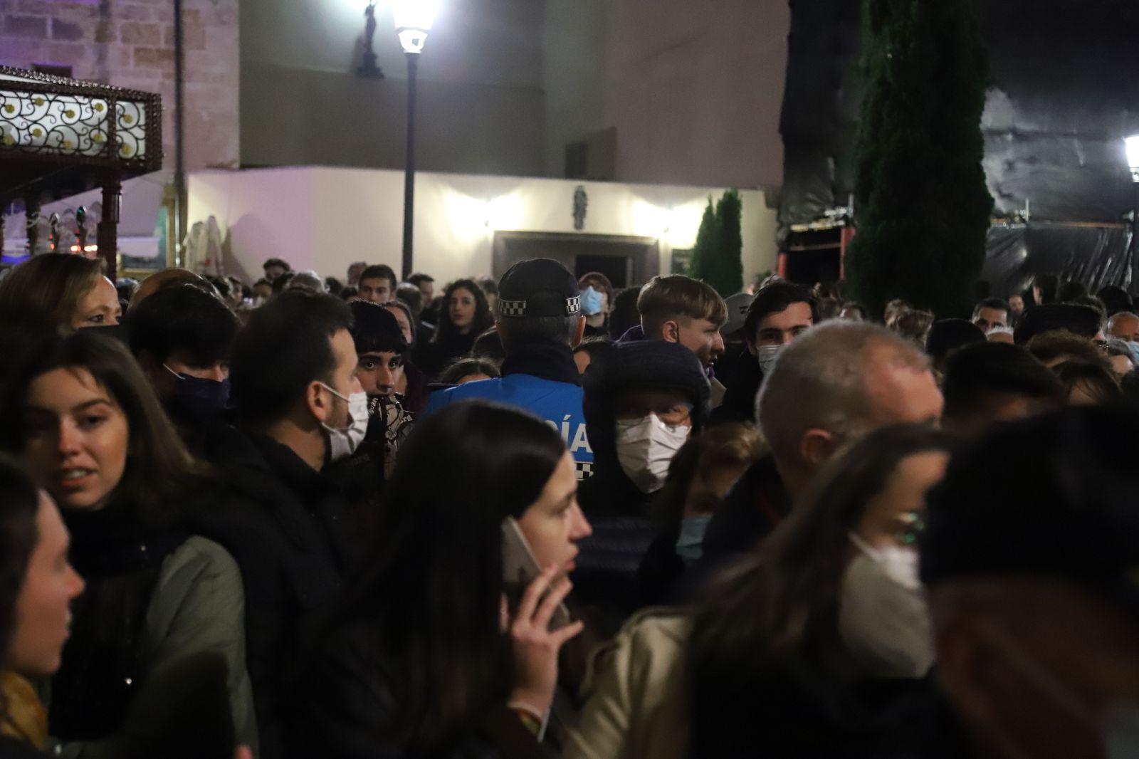 Imagen de la Policía Local el Lunes Santo Foto M.L