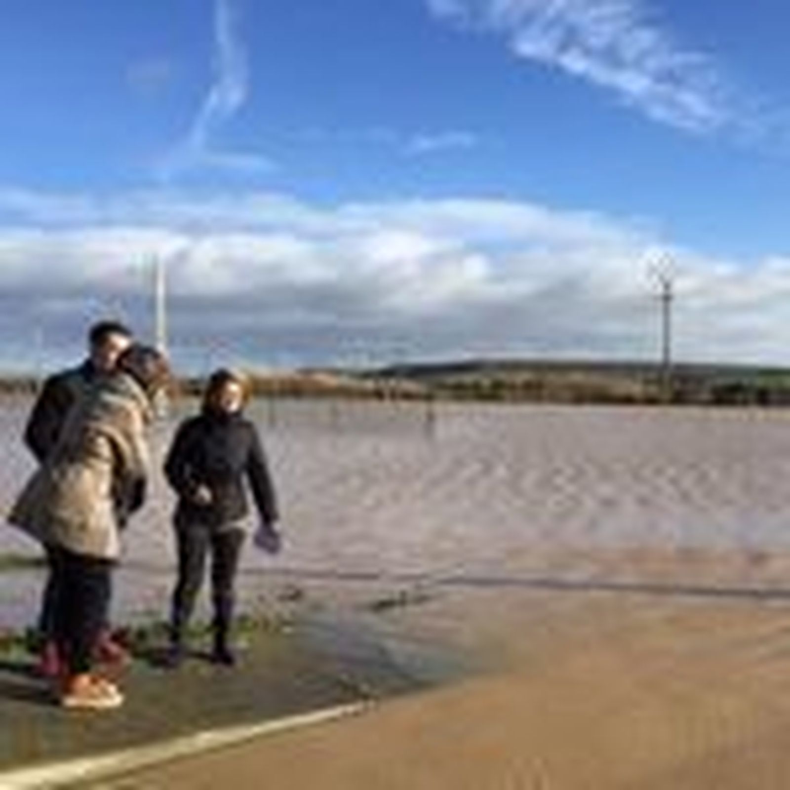 El Valderaduey a su paso por Benegiles, único río de la provincia que sigue subiendo su caudal