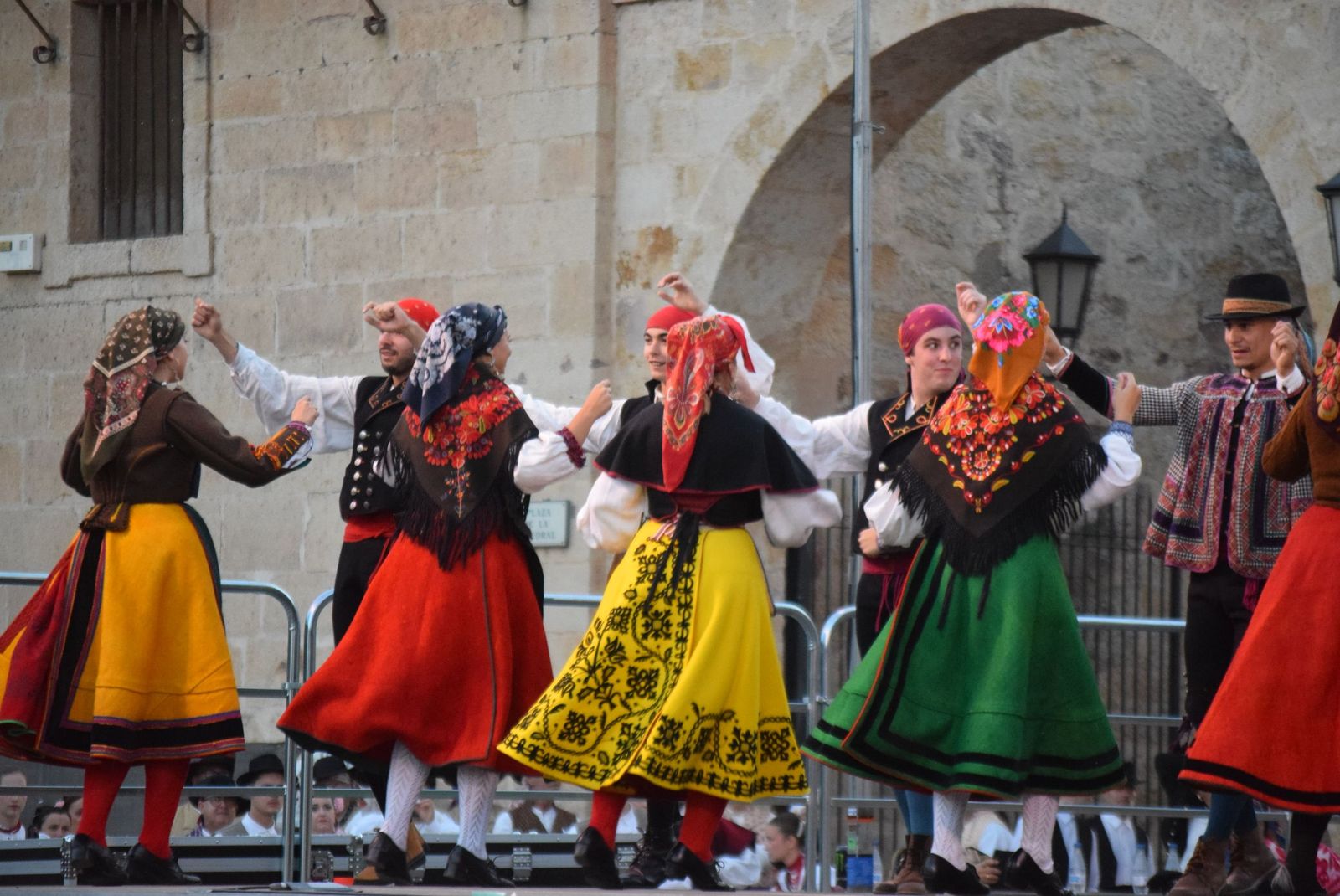 Ceremonia de Apertura del XXI Festival Internacional de Folklore de Zamora (32).JPG