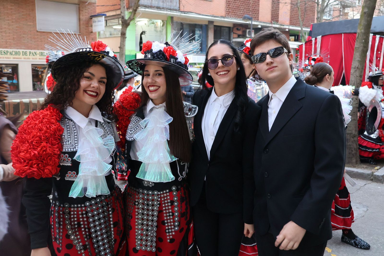 GALERÍA | Segundo desfile, mismo entusiasmo: Zamora se vuelve a disfrazar de Carnaval