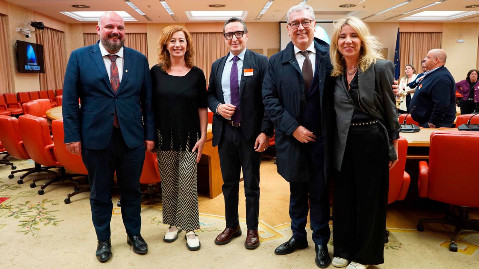 El rector de la USAL asiste en el Congreso de los Diputados a la presentación de un documental homenaje a Muñoz-Torrero