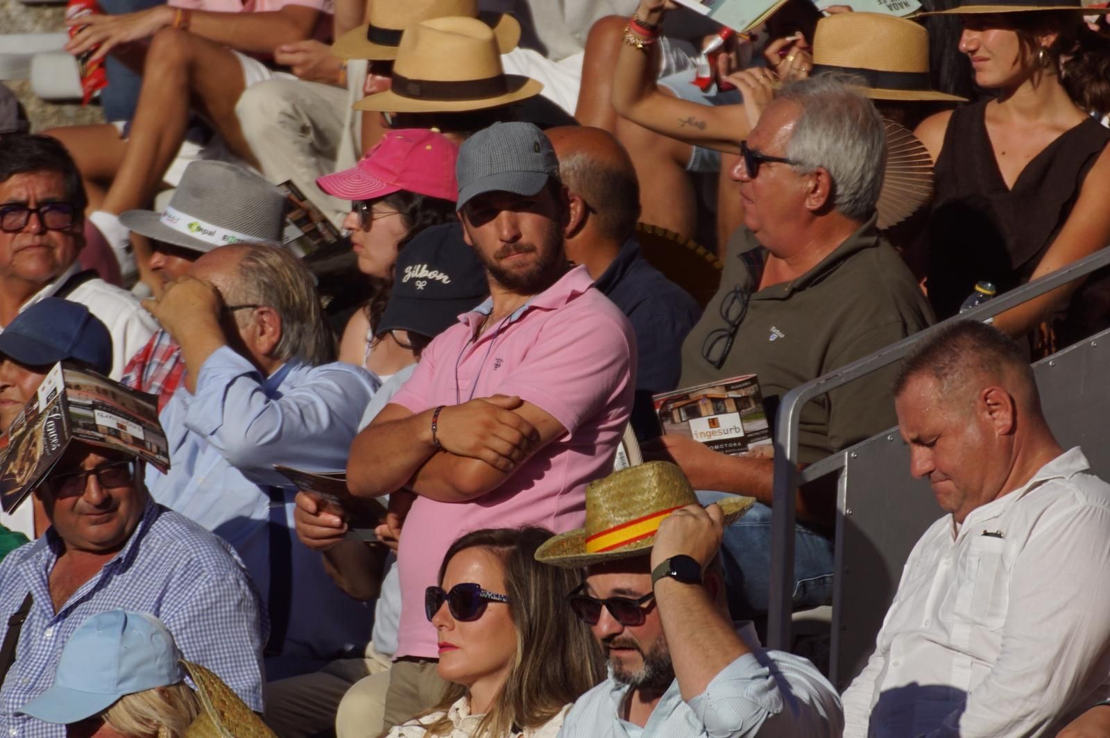 Así ha vivido la afición de La Glorieta el primer cartel de figuras de la feria: imágenes del ambiente en los tendidos y en el patio de cuadrillas
