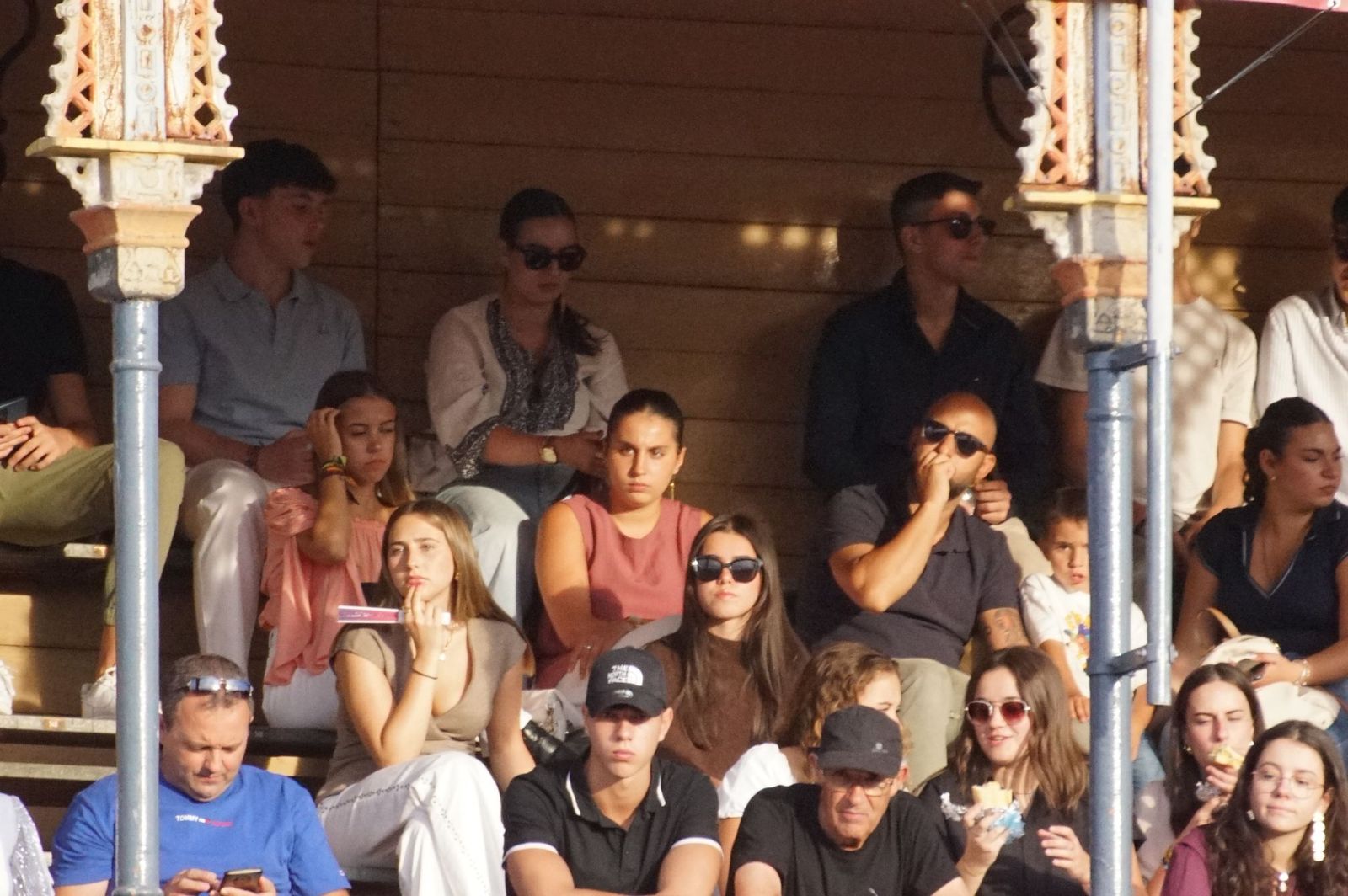 Así han vivido los salmantinos el primer festejo de la feria taurina 2025: imágenes del ambiente en los tendidos y en el patio de cuadrillas