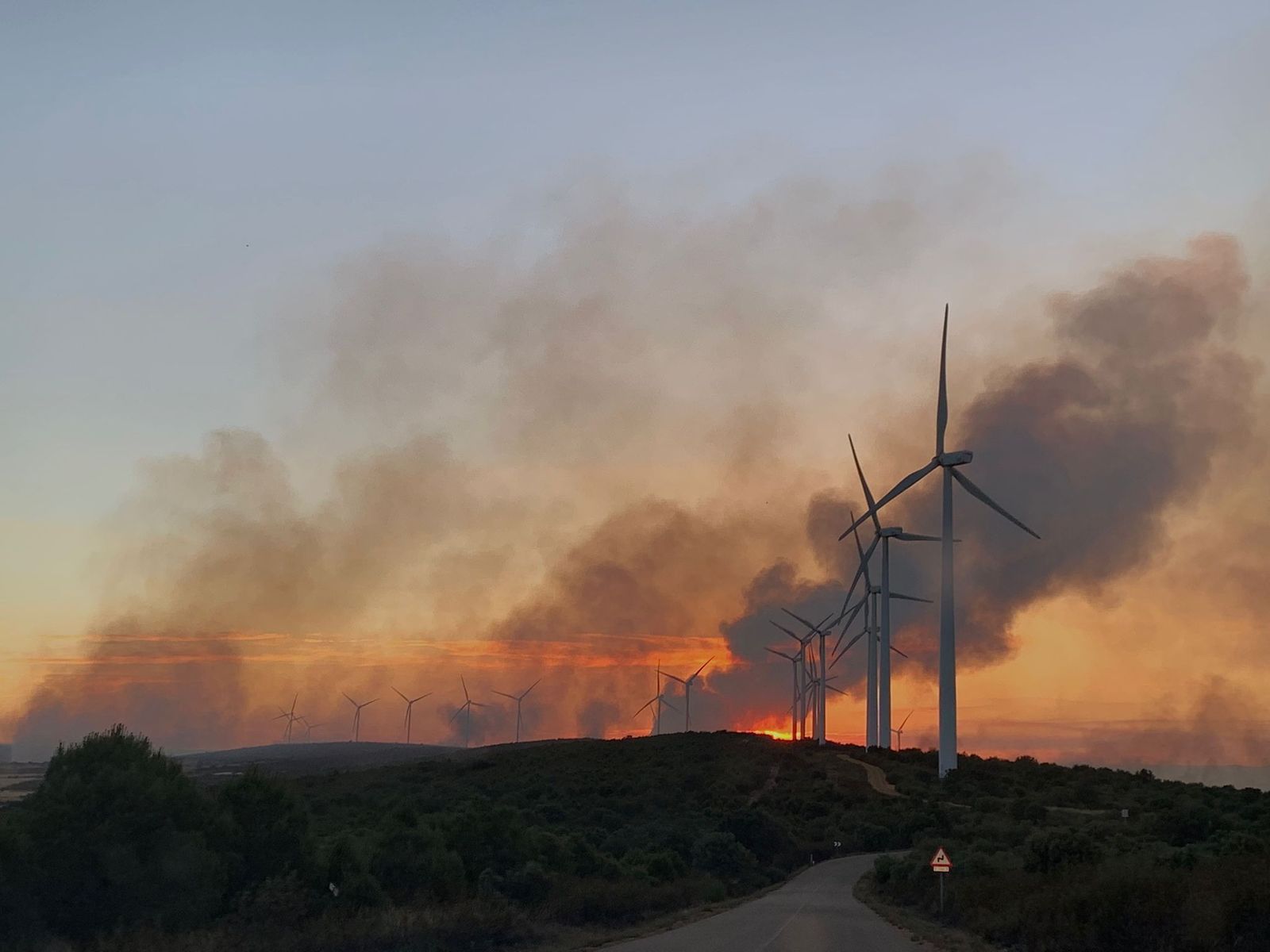 Imagen del incendio de Vegaltrave Foto Rafa Lorenzo