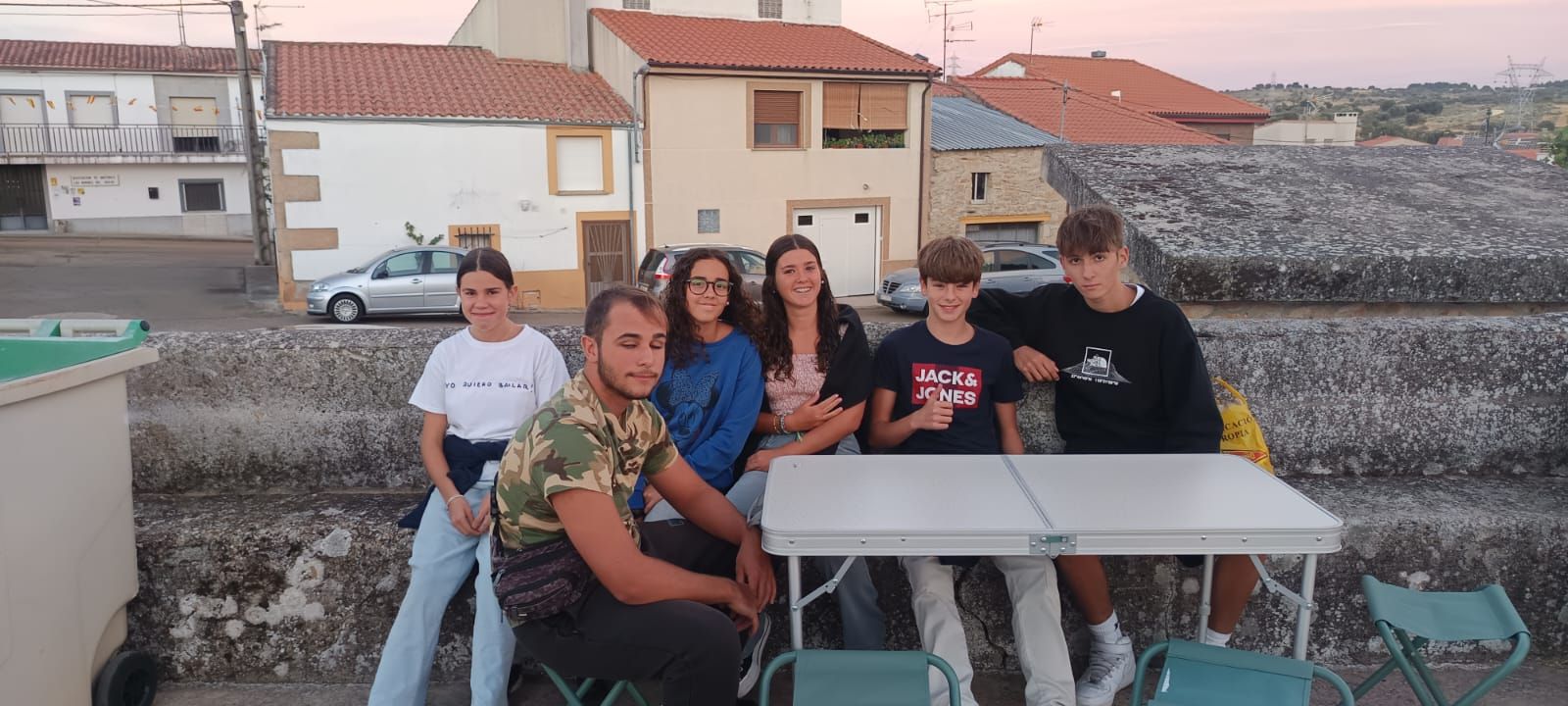 Los vecinos de Pereña de la Ribera se van de cena popular