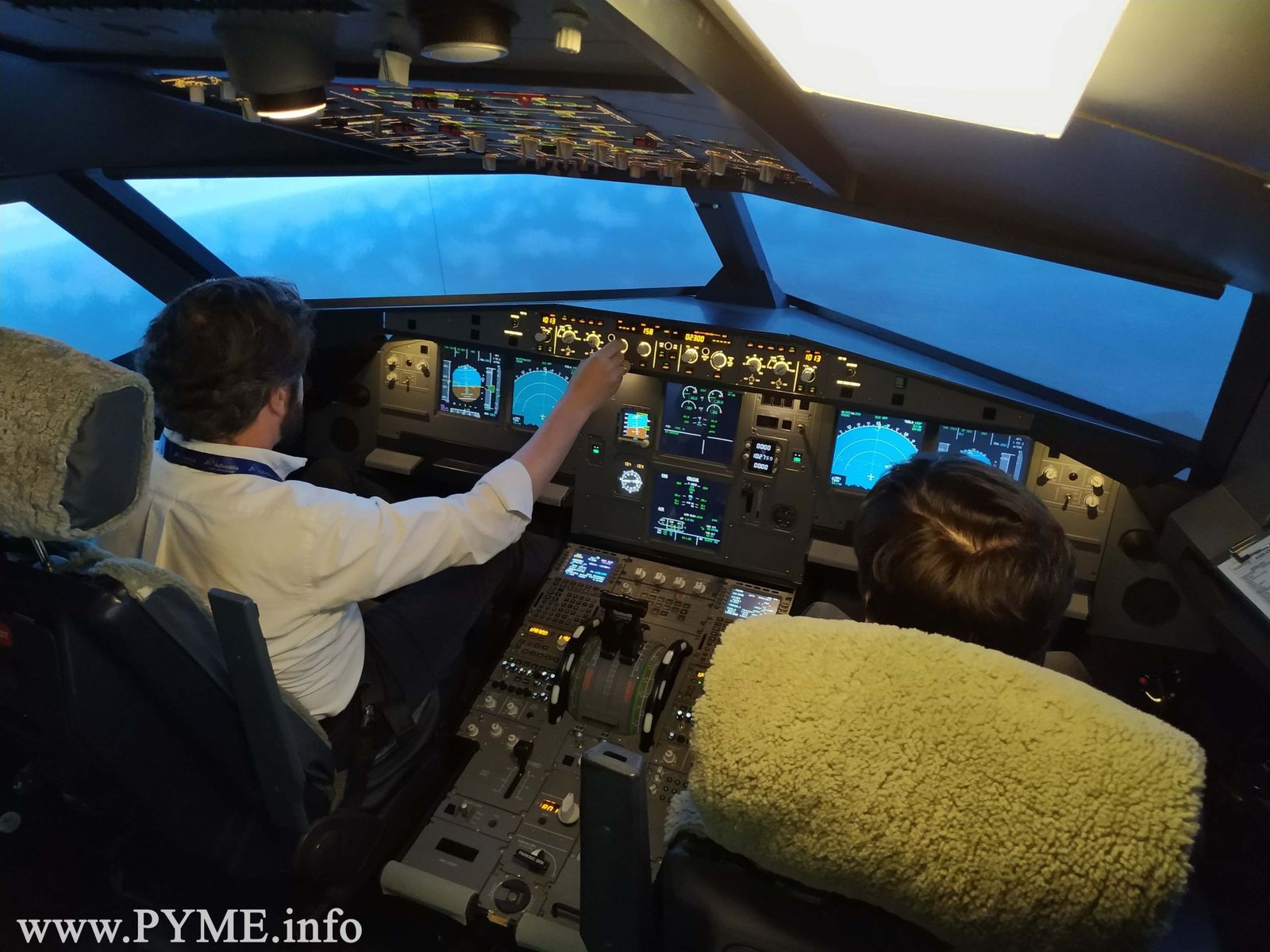 Simulador Adventia A320 result