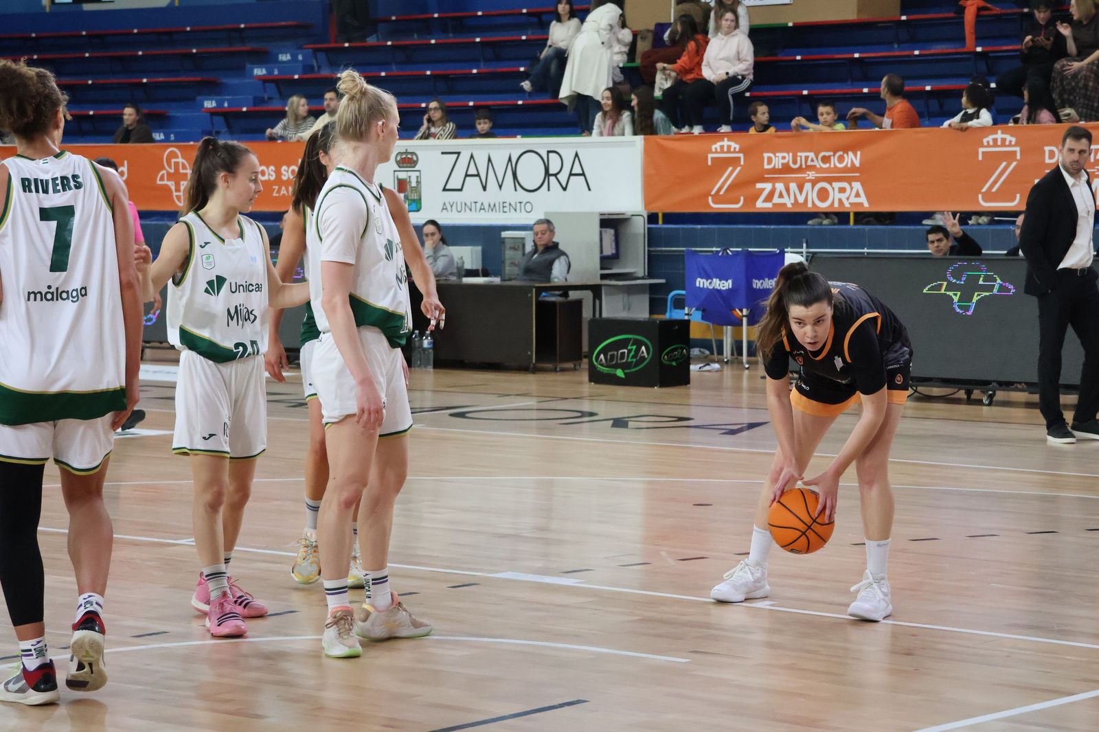 GALERÍA | Dura derrota del CD Zamarat ante Unicaja Mijas