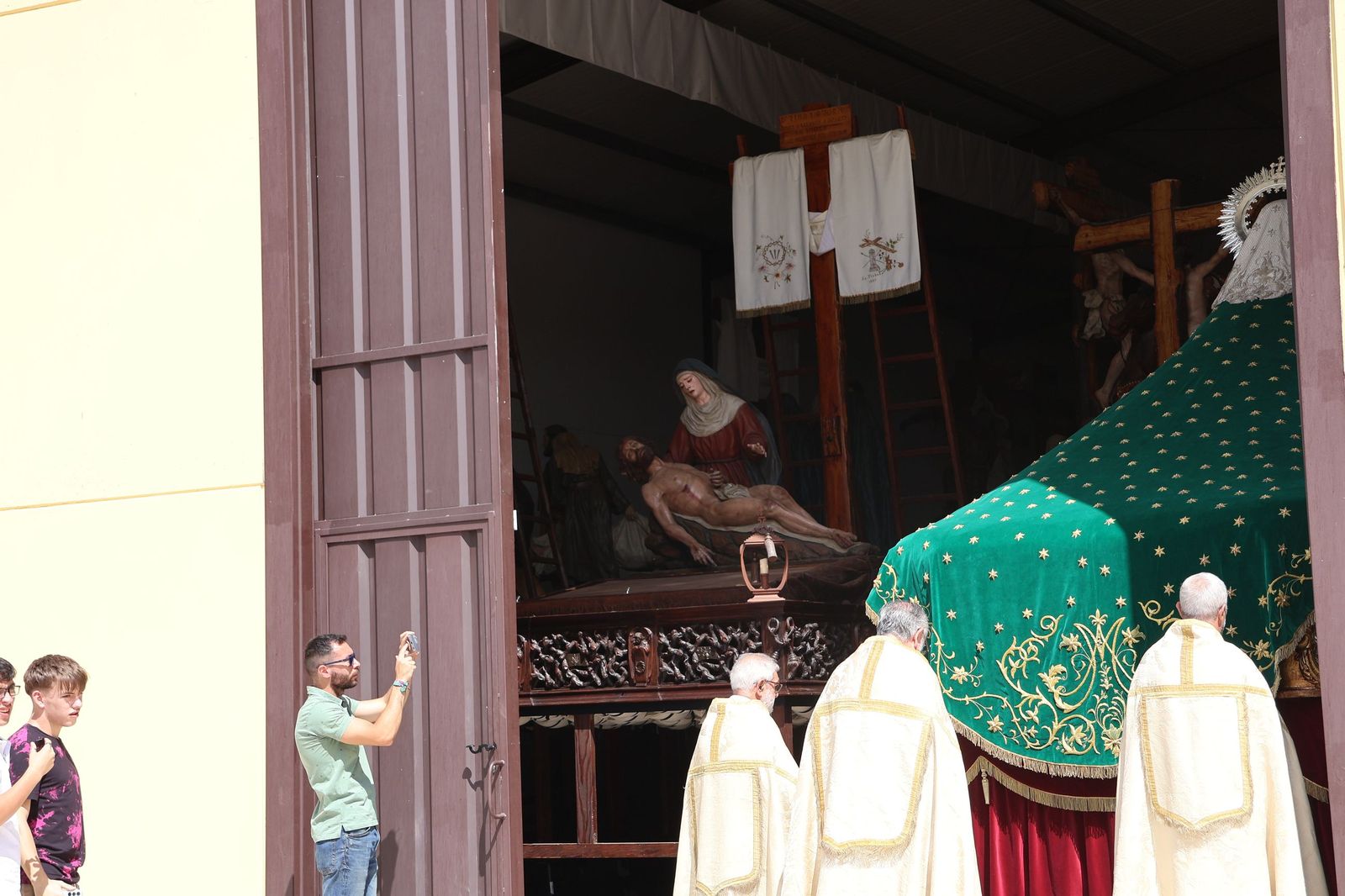 Procesión extraordinaria de la Virgen de La Esperanza