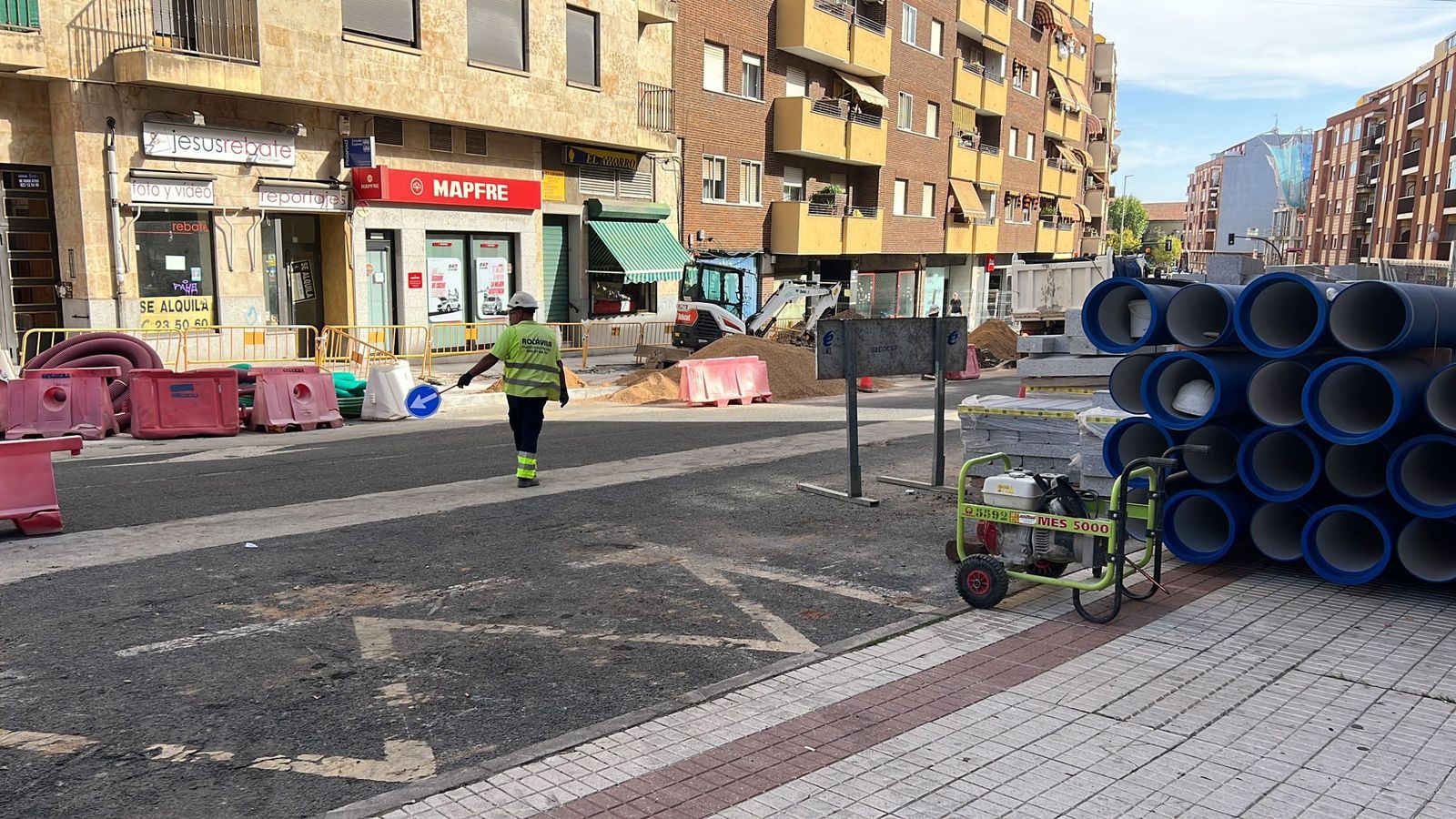 Obras y cortes de tráfico en la carretera de Ledesma (2)
