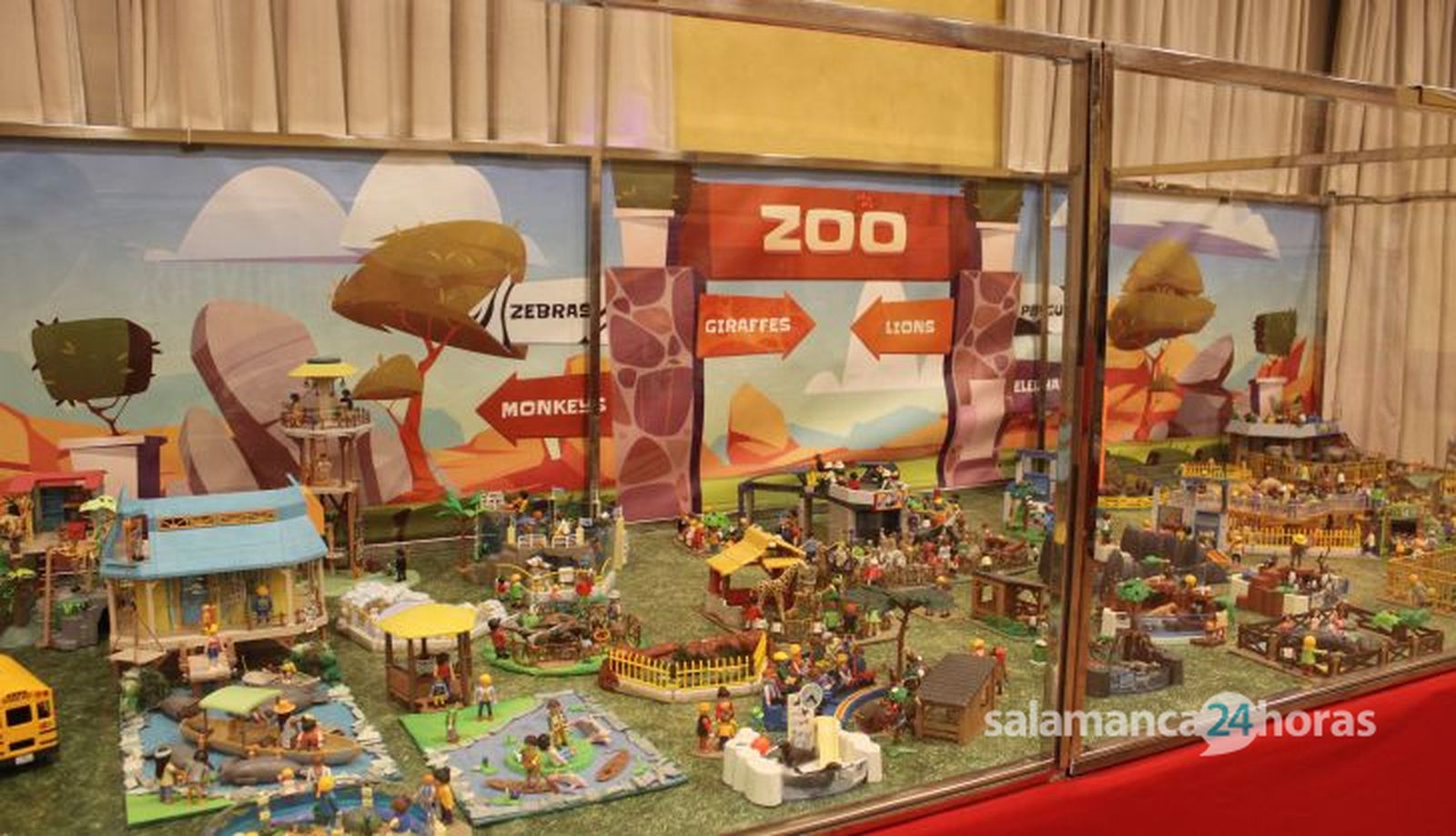 Exposición playmobils en Salamanca en favor del cáncer infantil (55)