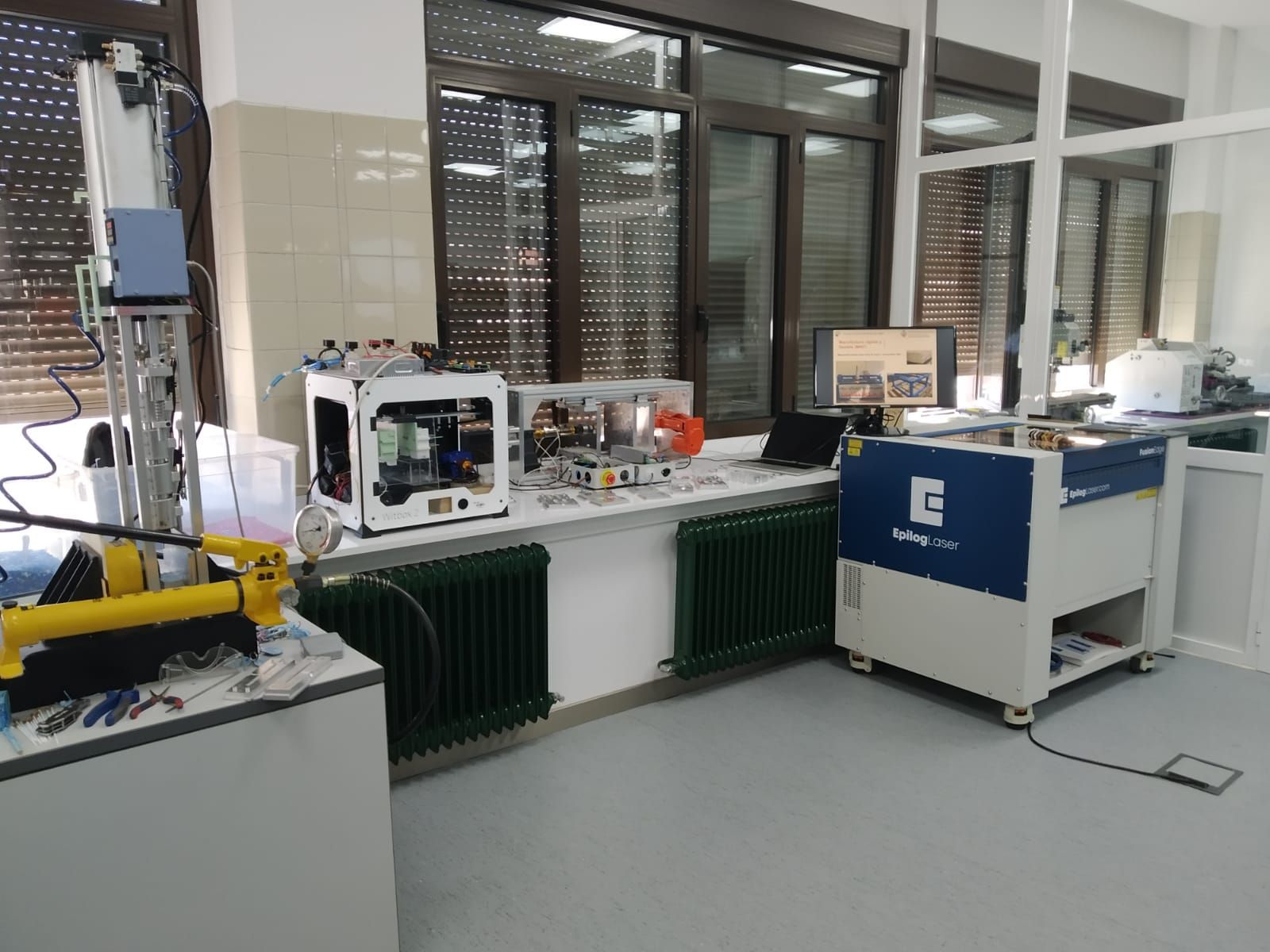 Inauguración de los Laboratorios de reindustrialización de la Escuela Técnica Superior de Ingeniería Industrial de Béjar (2)