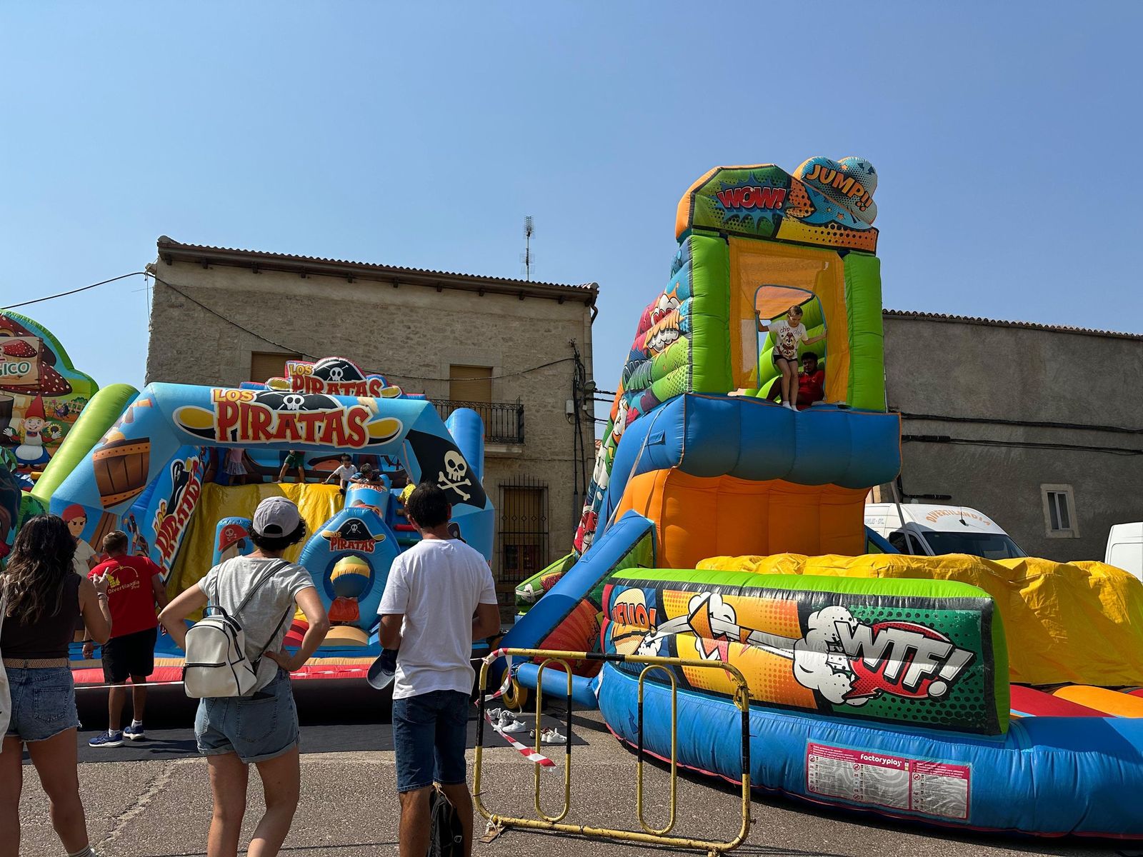 Hinchables para los más pequeños en Aldeadávila de la Ribera