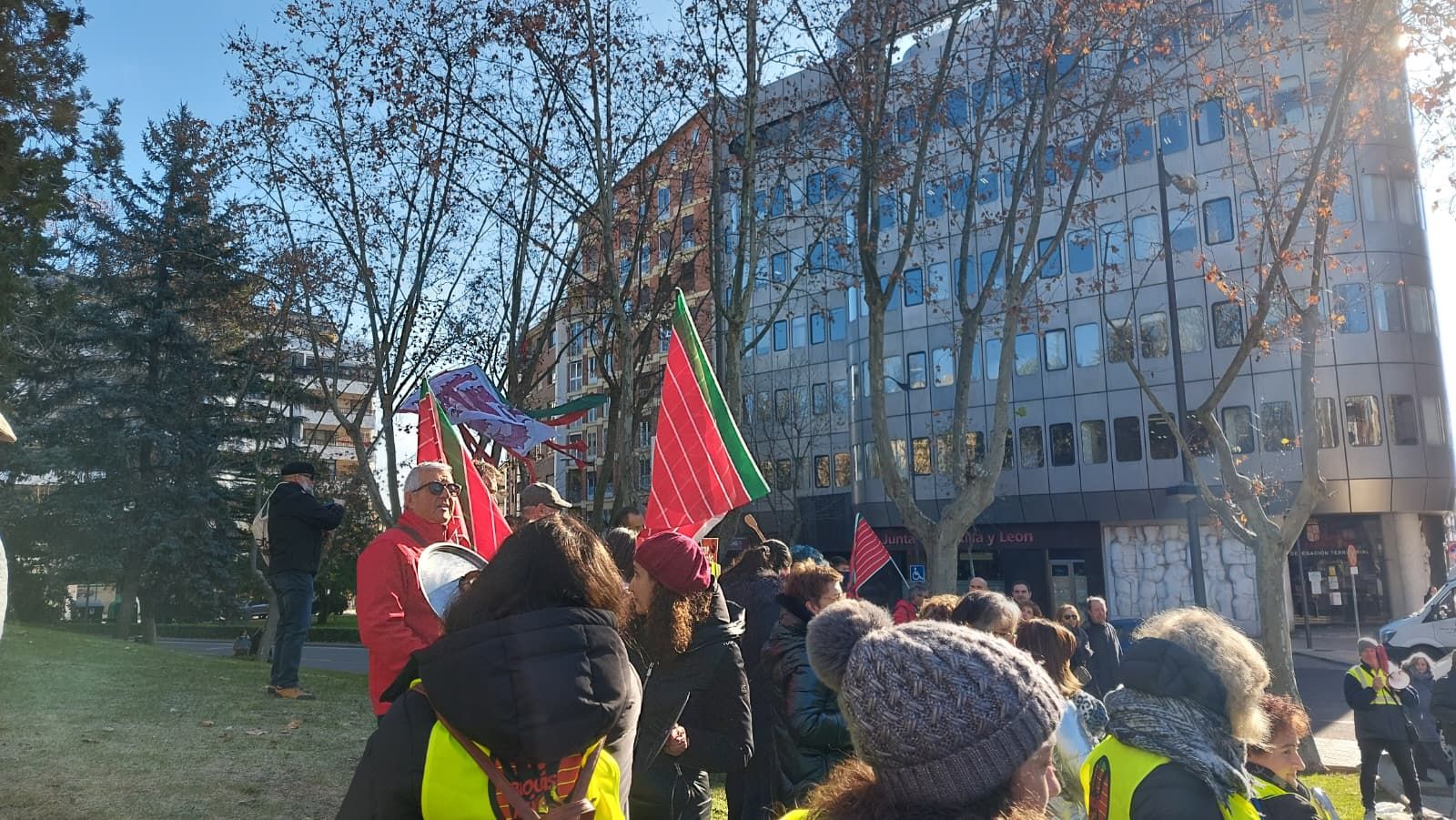 Cacerolada en Zamora contra las plantas de biogás (10).jpeg