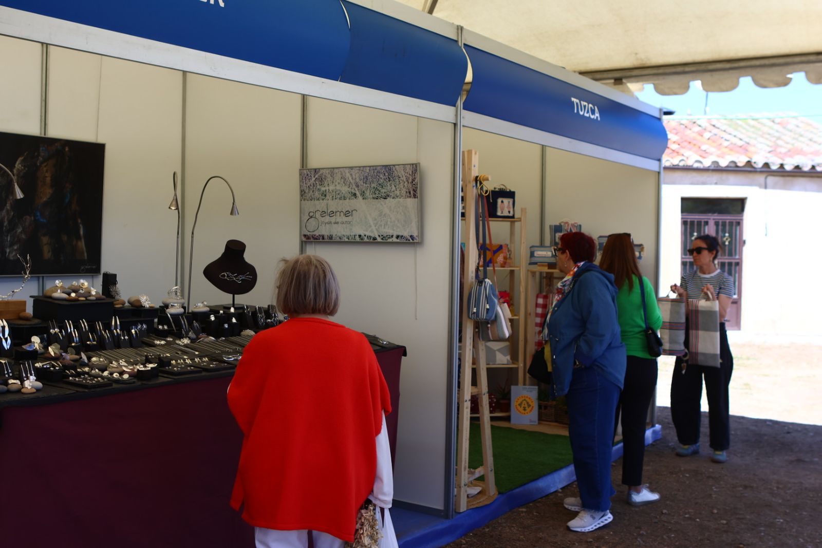 Ledesma ensalza la tradición salmantina con su Feria Alimentaria y Muestra Artesana
