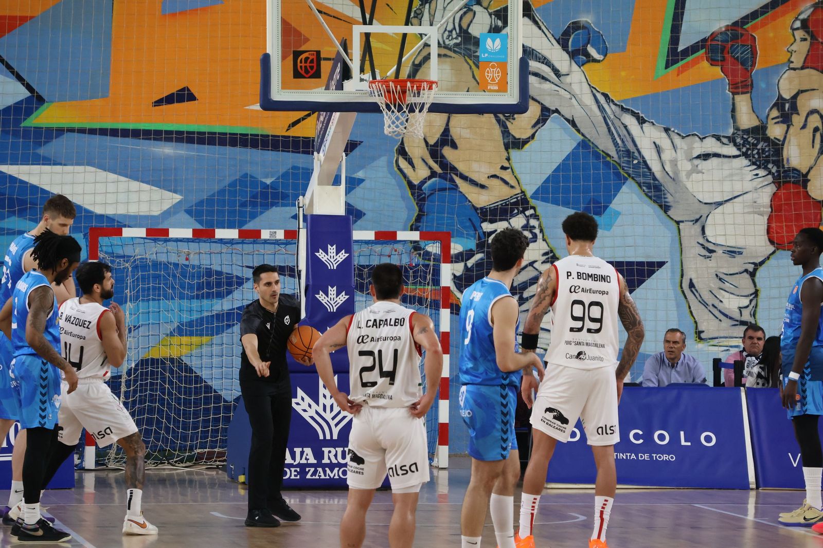GALERÍA | El encuentro entre el CB Zamora y el Mallorca Basket, en imágenes