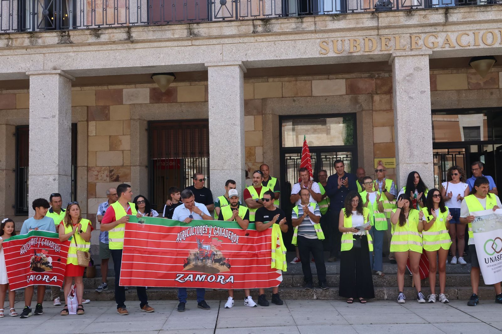 Marcha silenciosa en homenaje a David Lafoz (63).JPG