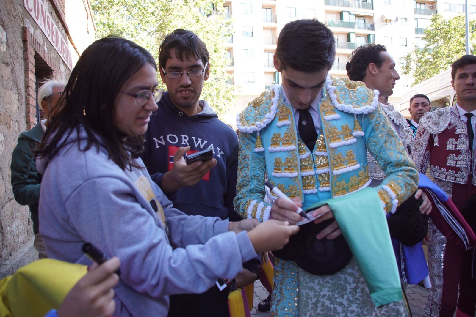 Ambiente en el patio de cuadrillas de La Glorieta en la novillada de este 13 de septiembre de 2024. Fotos Juanes (1)