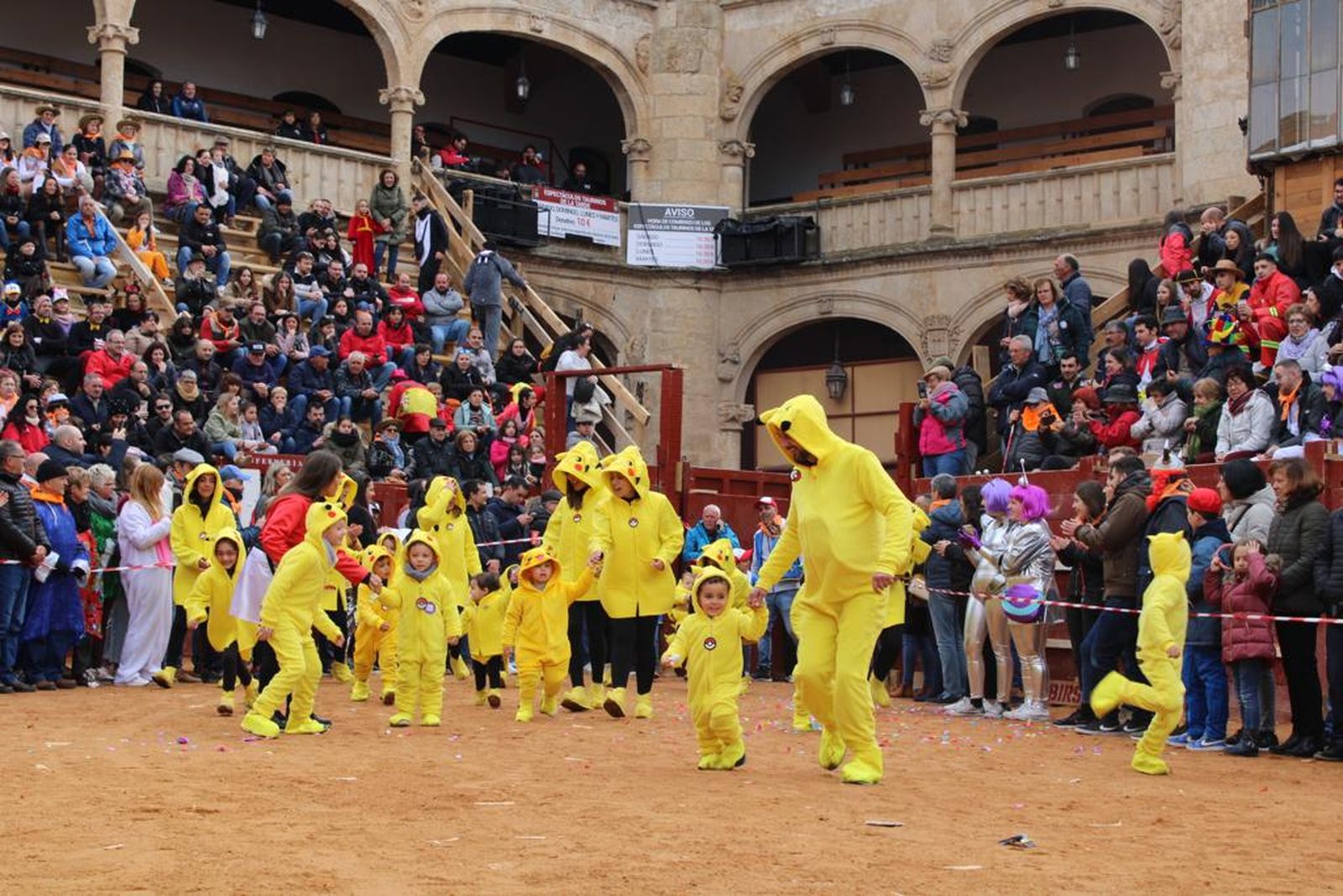 disfraces-del-sabado-de-carnaval-en-ciudad-rodrigo-54